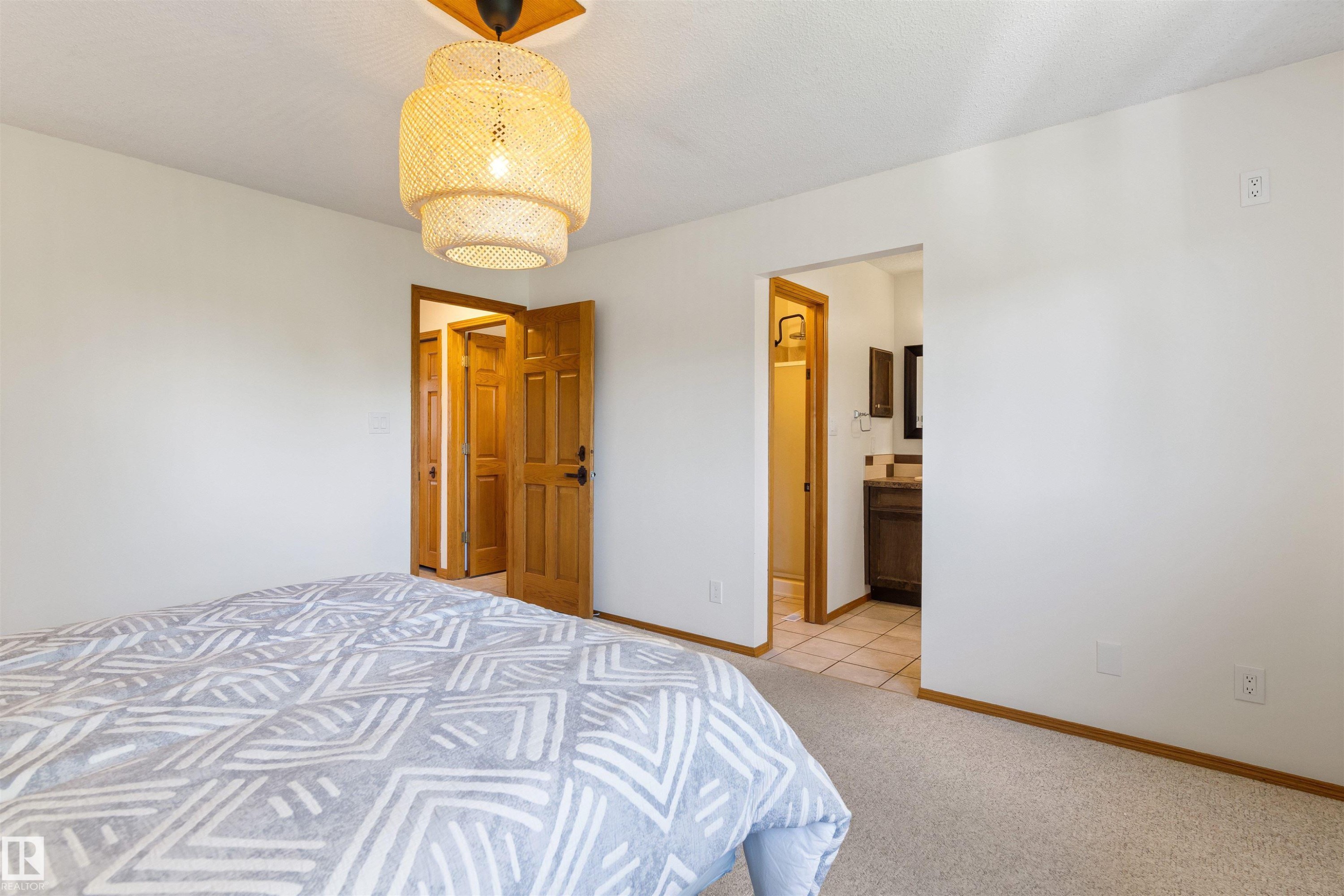 9231 169 Avenue, Edmonton, AB
