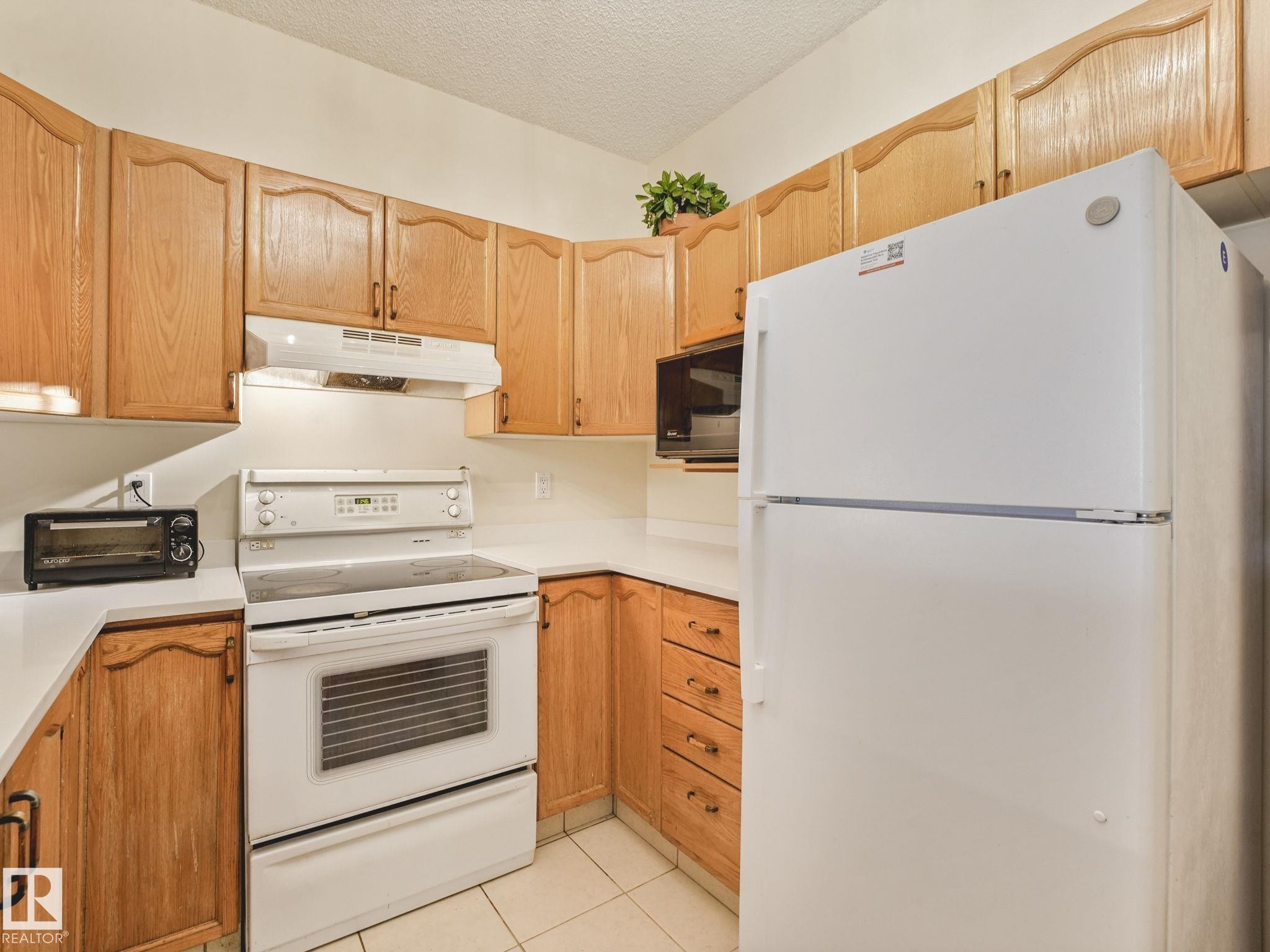 330 15499 Castle Downs Road, Edmonton, AB
