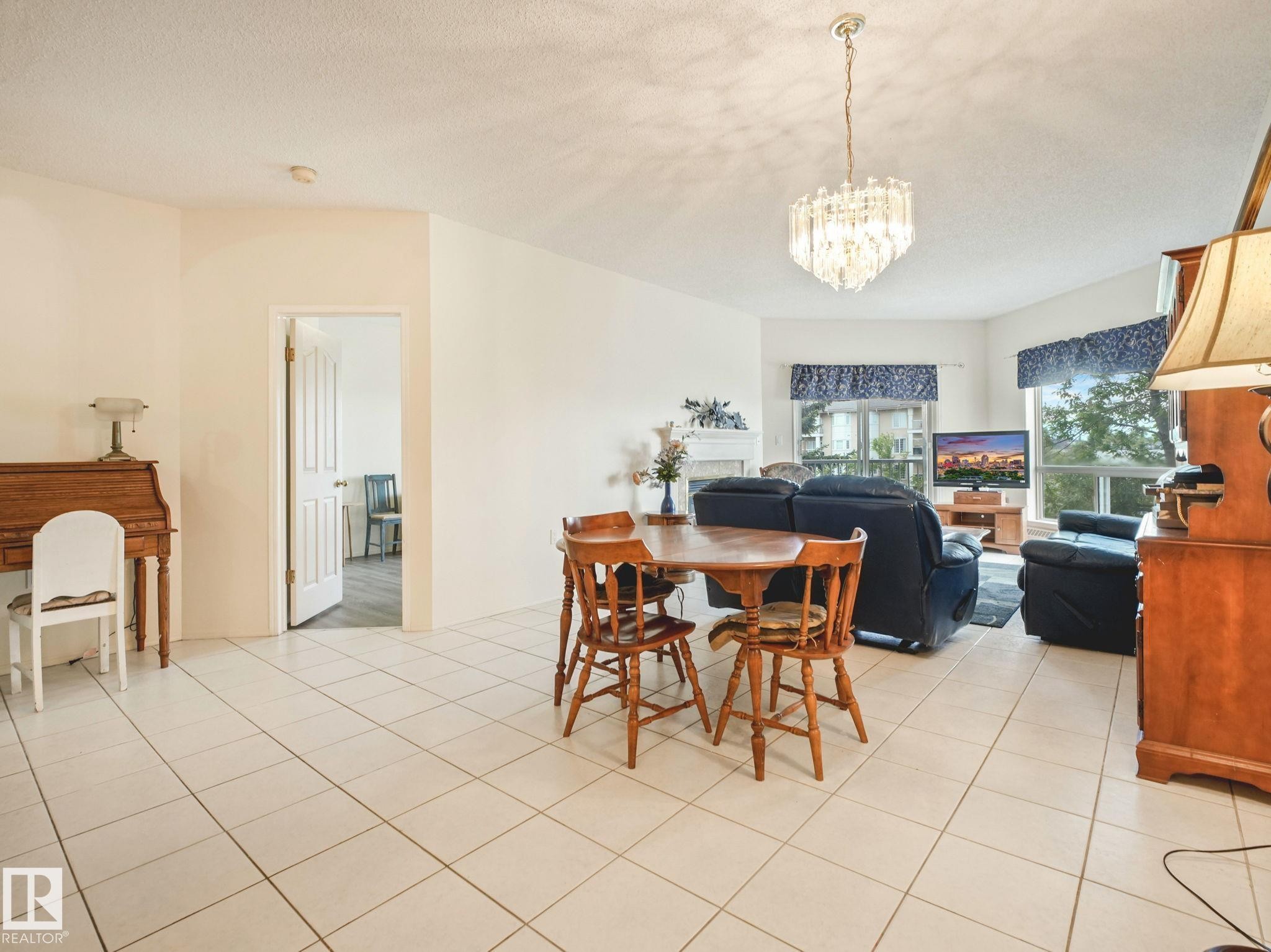 330 15499 Castle Downs Road, Edmonton, AB