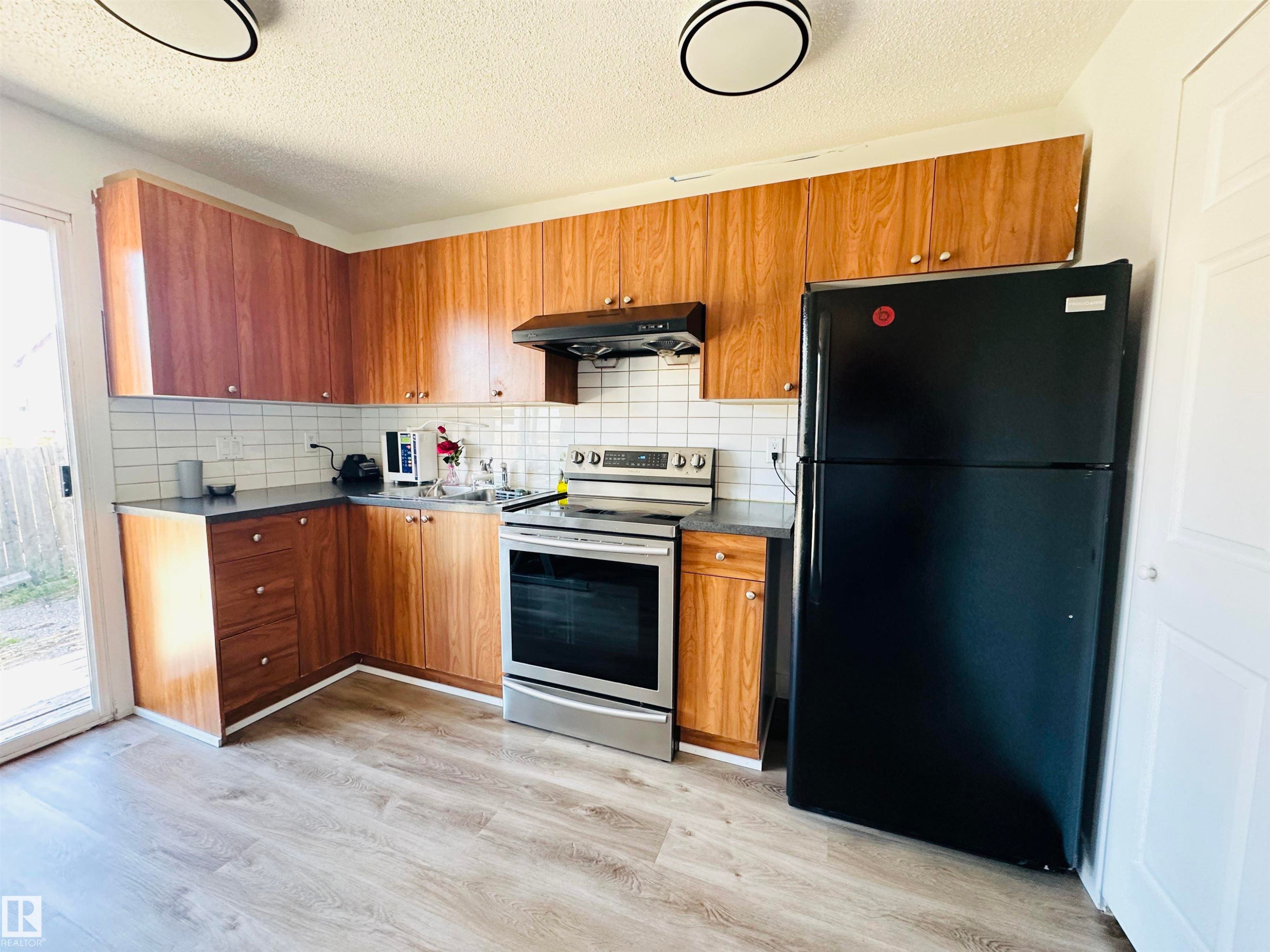 40 Pinecliff Close Ne, Calgary, AB