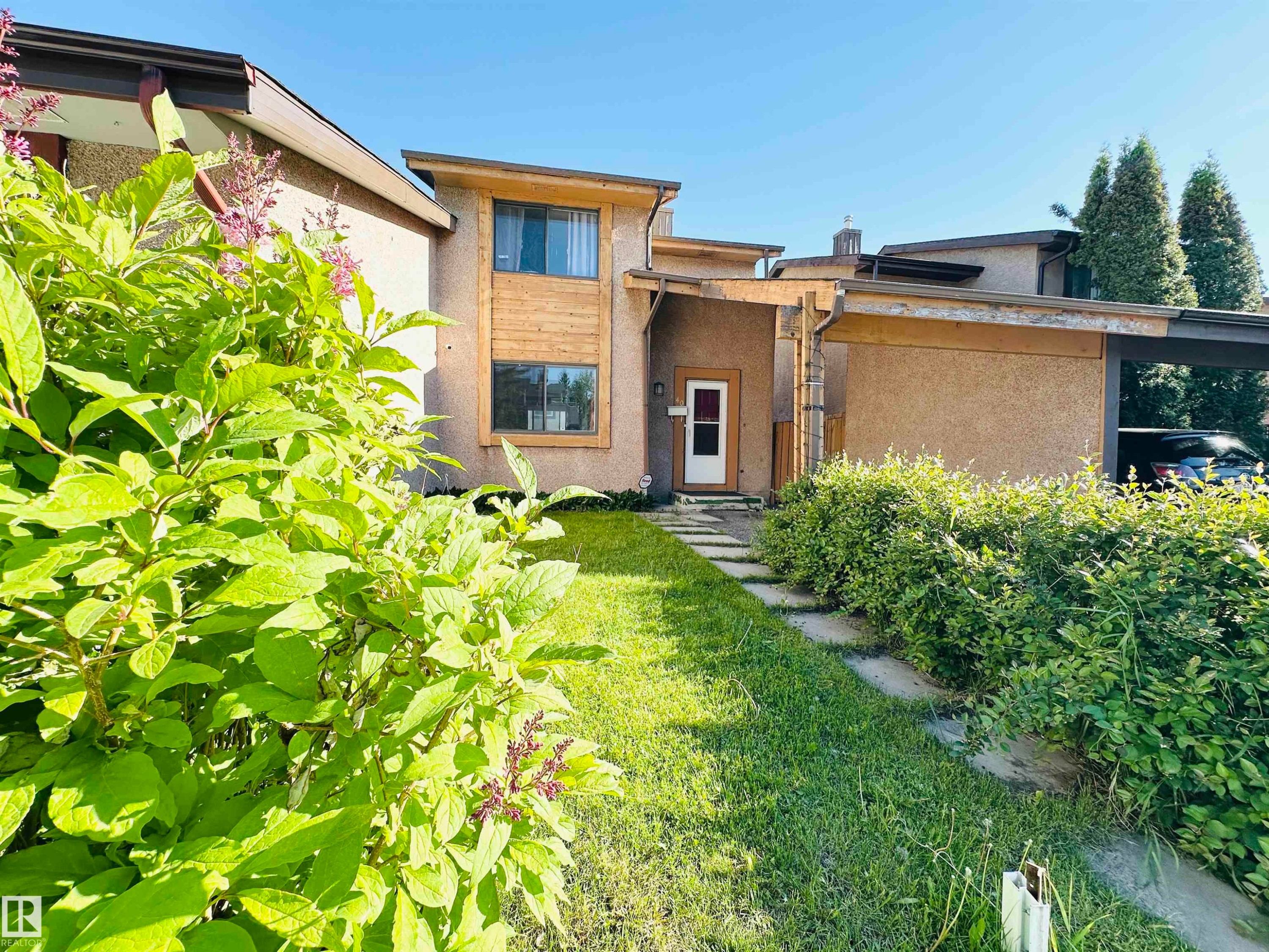 40 Pinecliff Close Ne, Calgary, AB