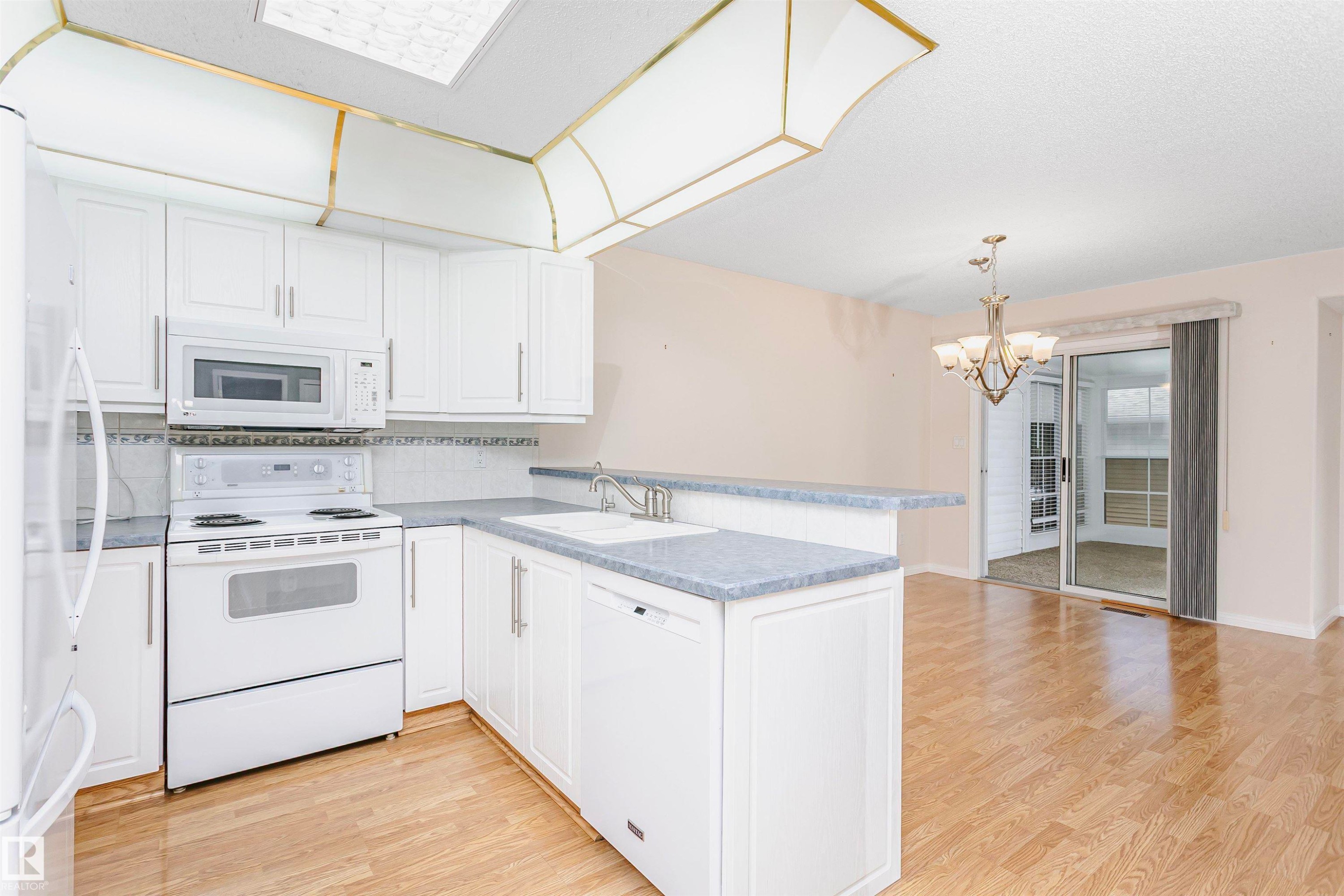 #26 1650 42 St Nw, Edmonton, AB