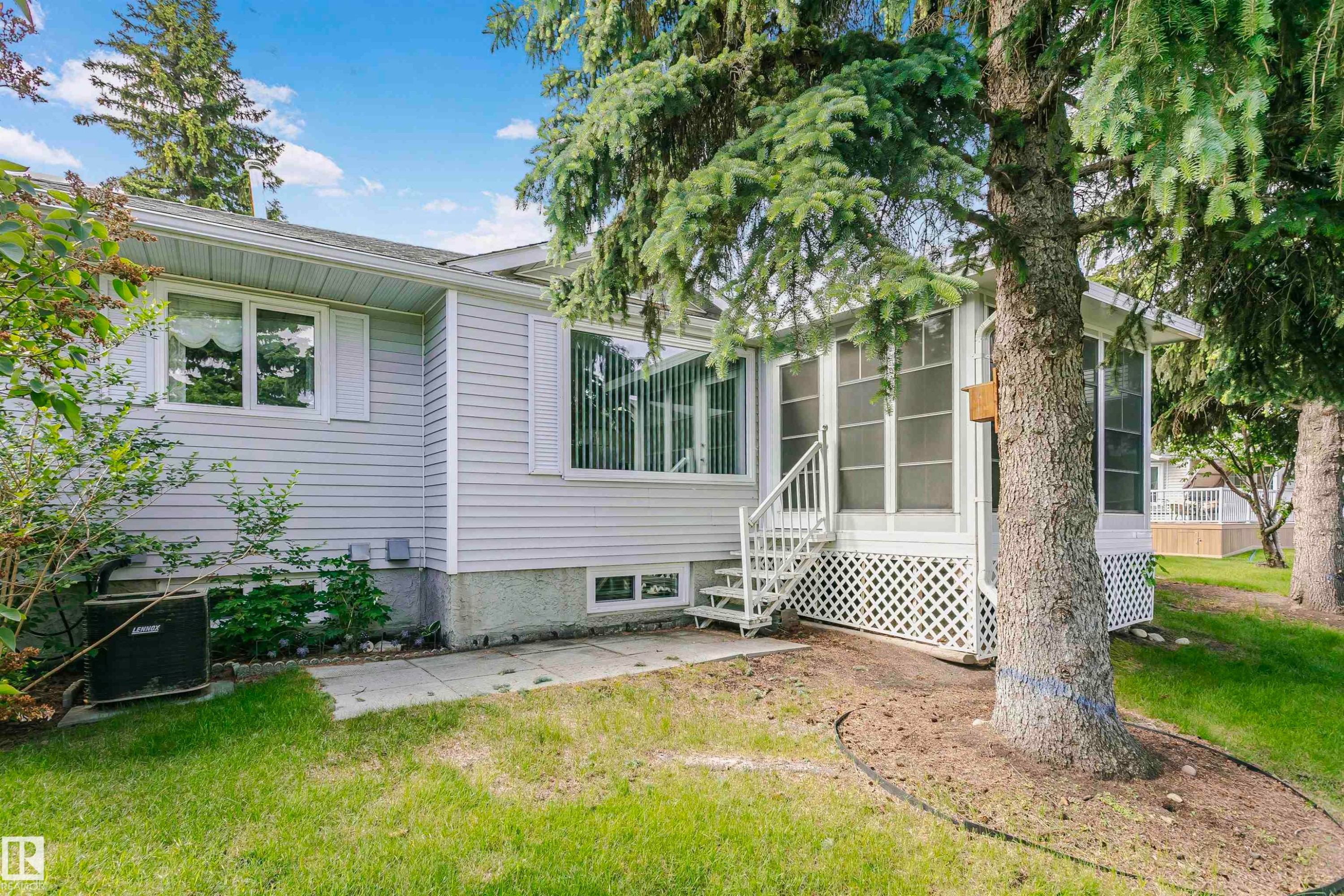 #26 1650 42 St Nw, Edmonton, AB