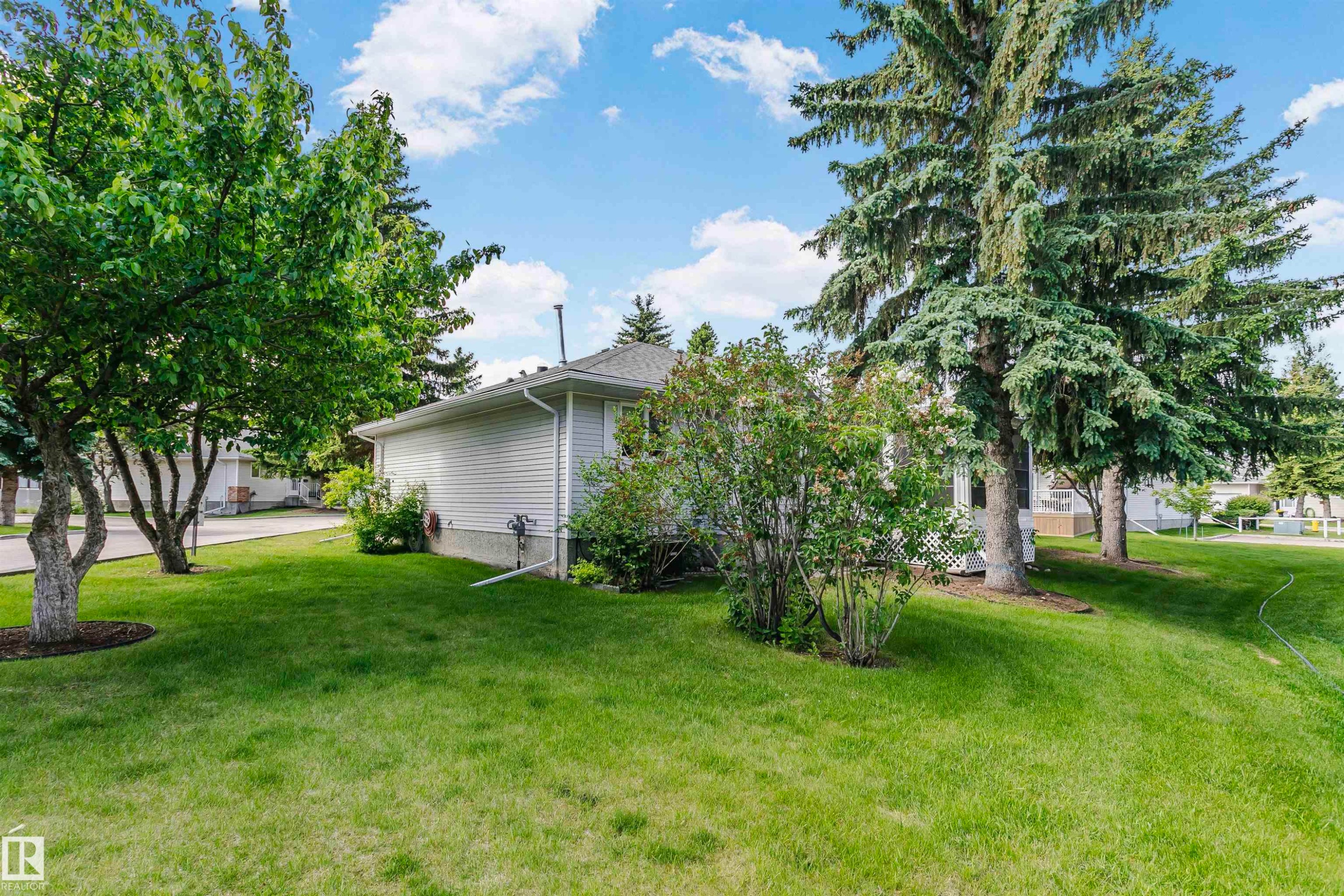 #26 1650 42 St Nw, Edmonton, AB