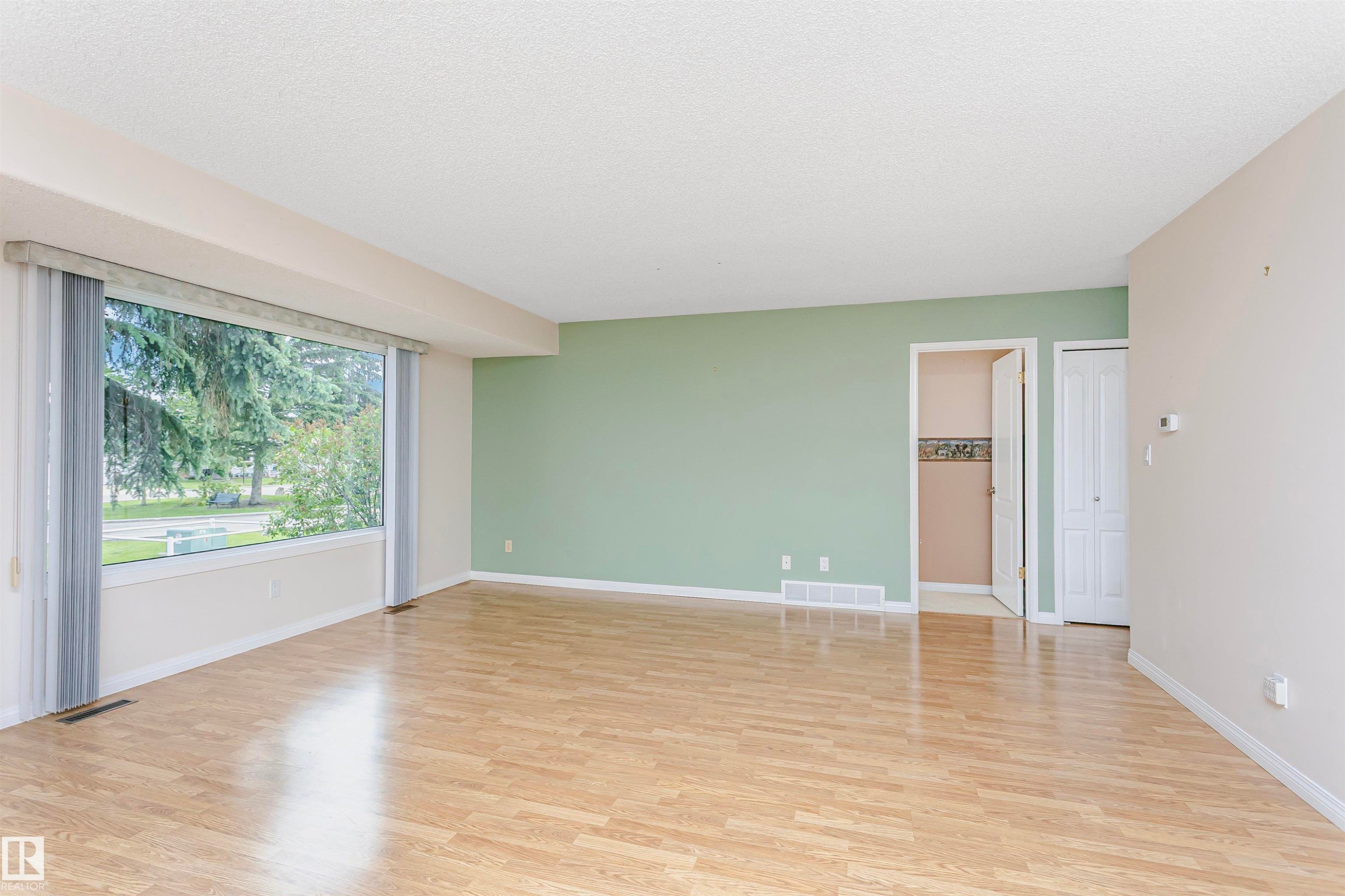 #26 1650 42 St Nw, Edmonton, AB