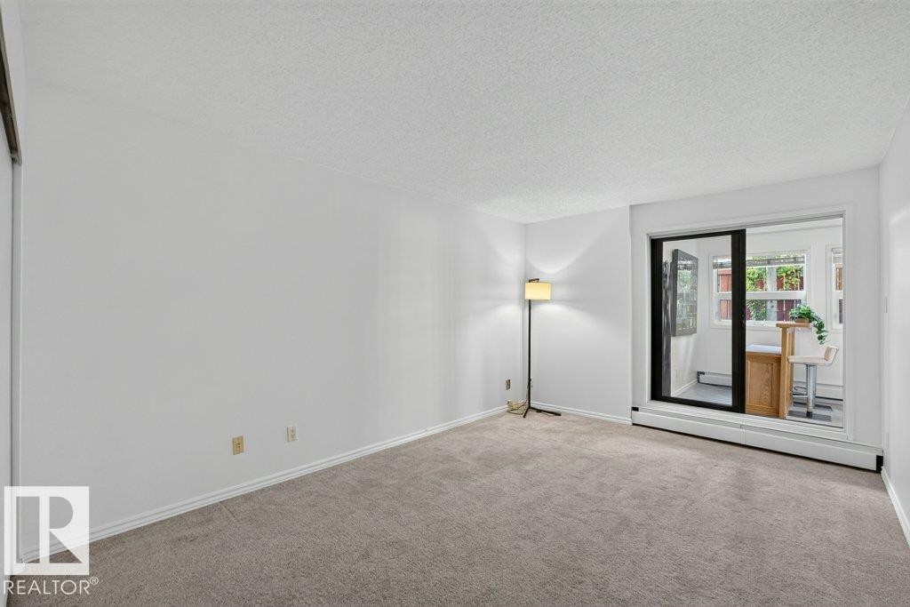 #3 10160 119 St Nw, Edmonton, AB - Indoor Photo Showing Other Room