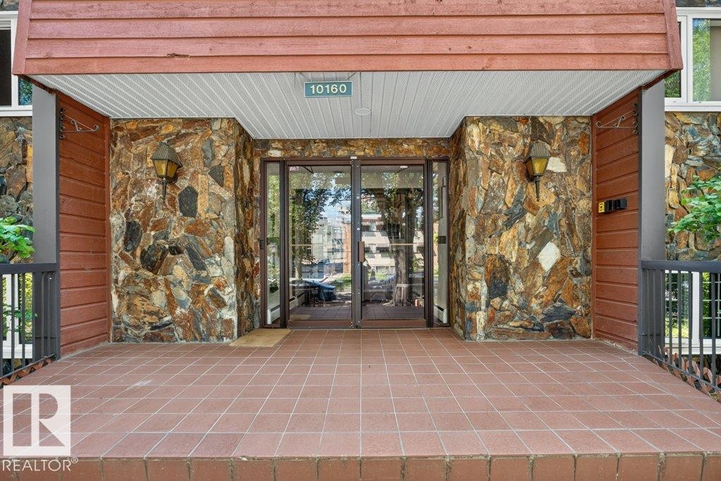 #3 10160 119 St Nw, Edmonton, AB - Outdoor With Exterior