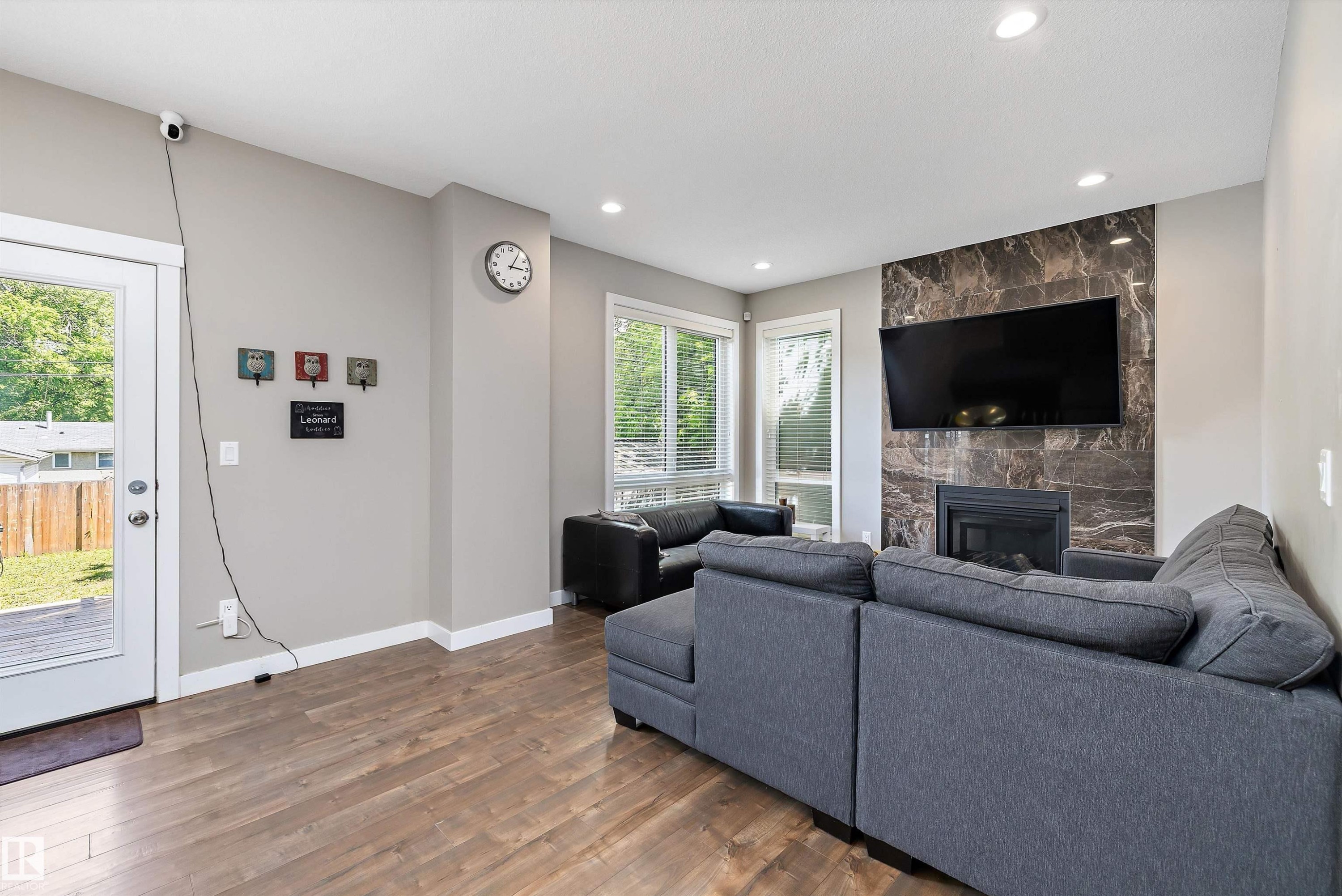 12211 57 Street, Edmonton, AB