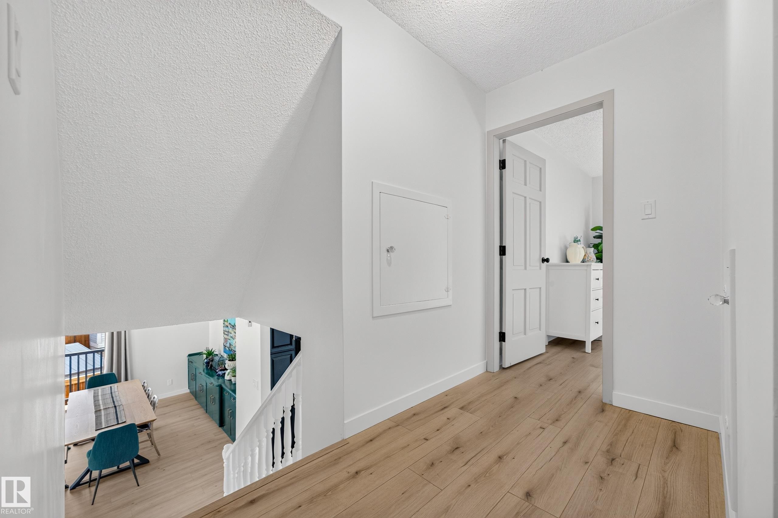 55 Ekota Crescent Nw, Edmonton, AB - Indoor Photo Showing Other Room