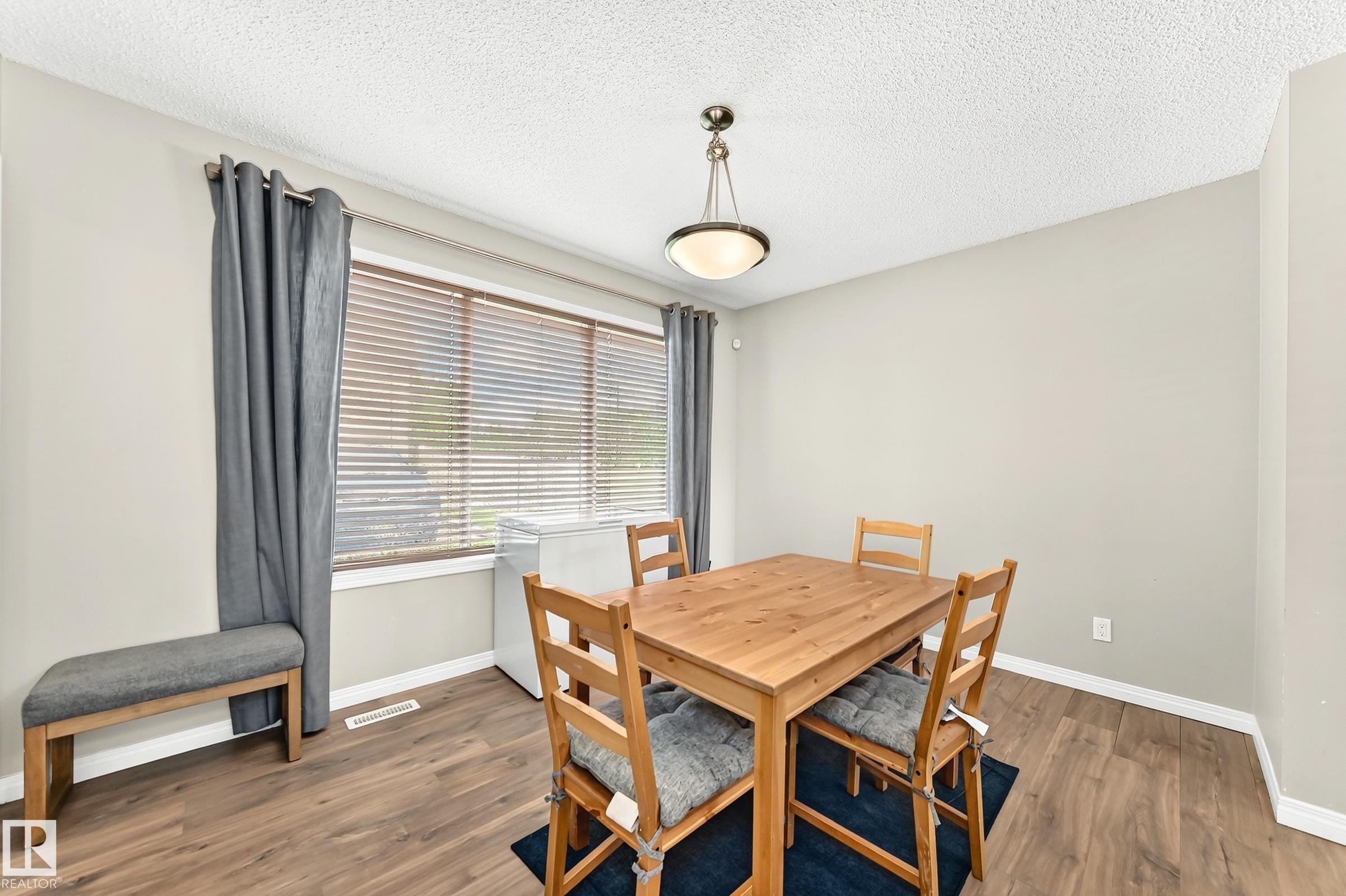Dining area - 875 Chappelle Link Link Sw, Edmonton, AB