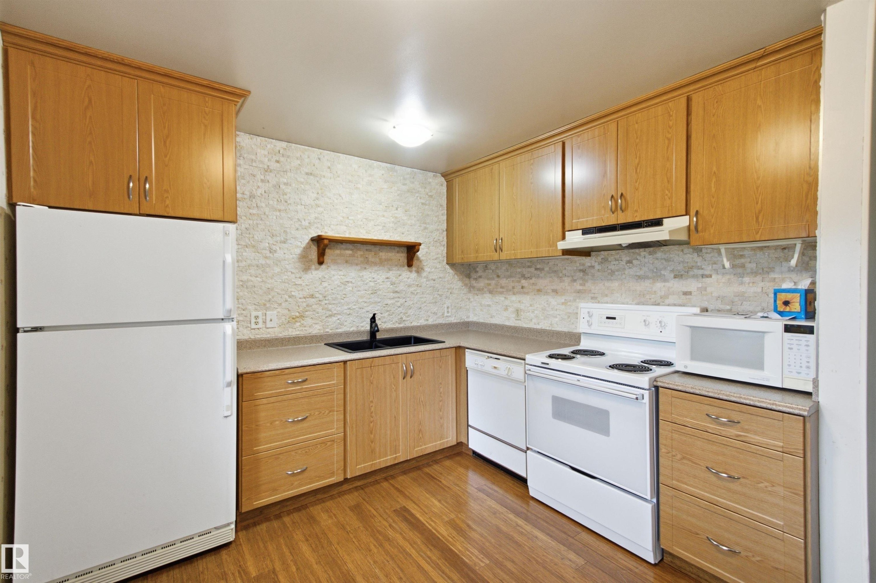 3310 48 Street, Edmonton, AB