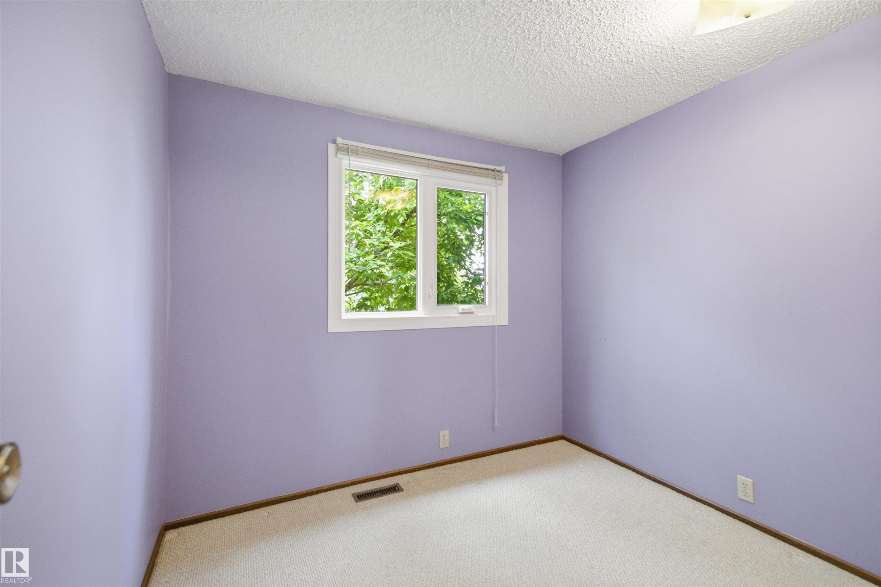 3310 48 Street, Edmonton, AB