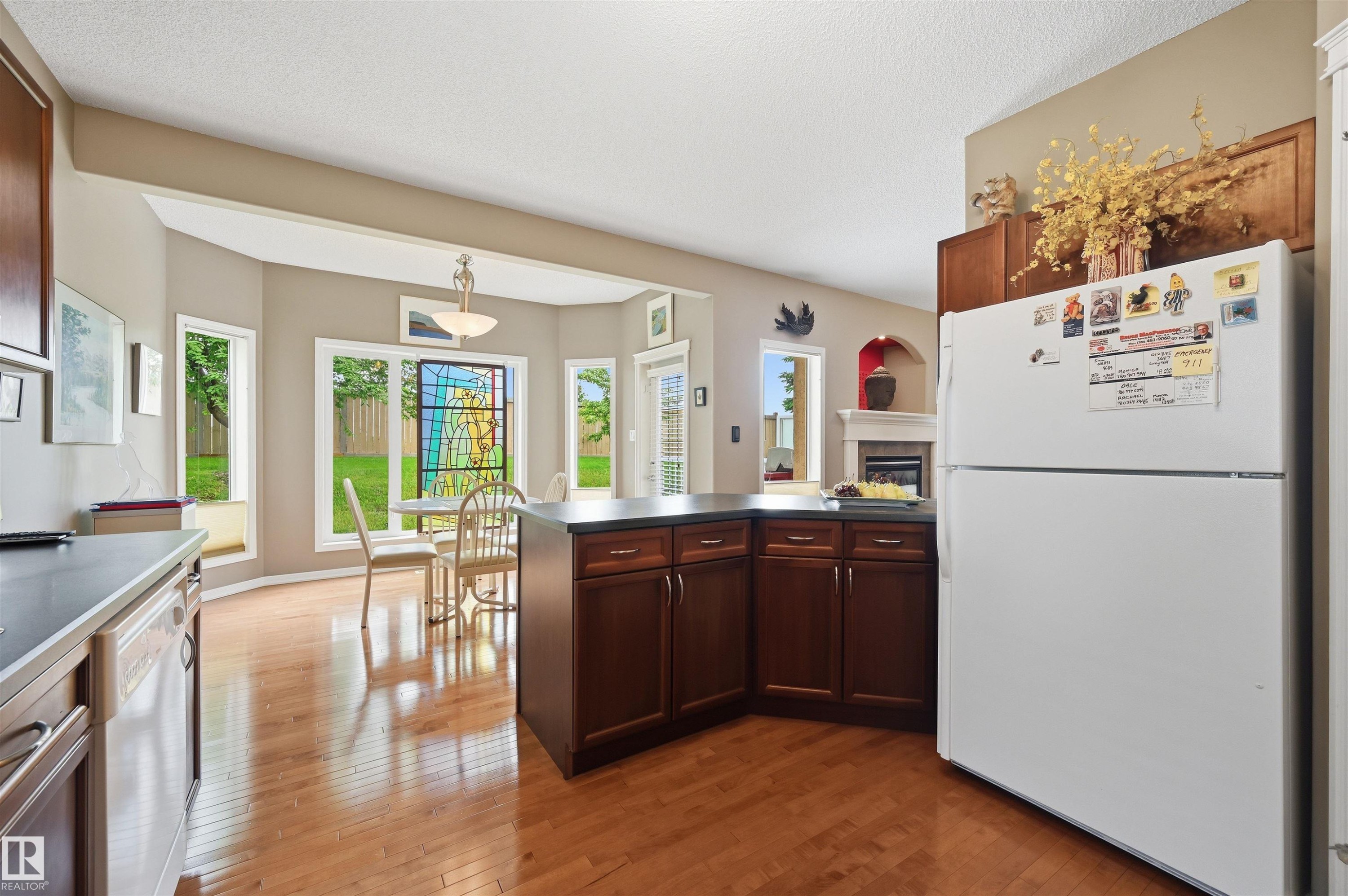 1 577 Butterworth Way, Edmonton, AB
