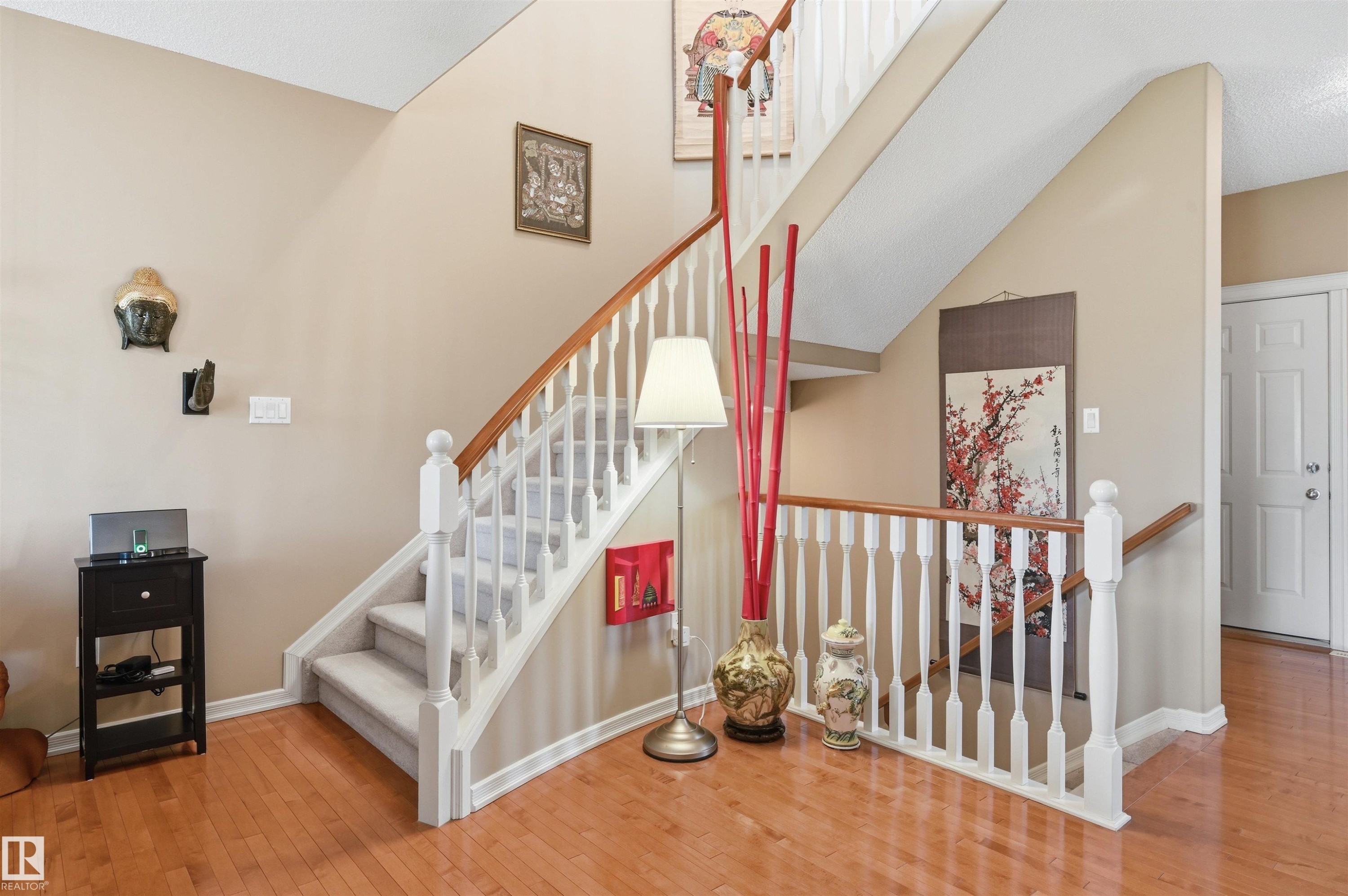 1 577 Butterworth Way, Edmonton, AB