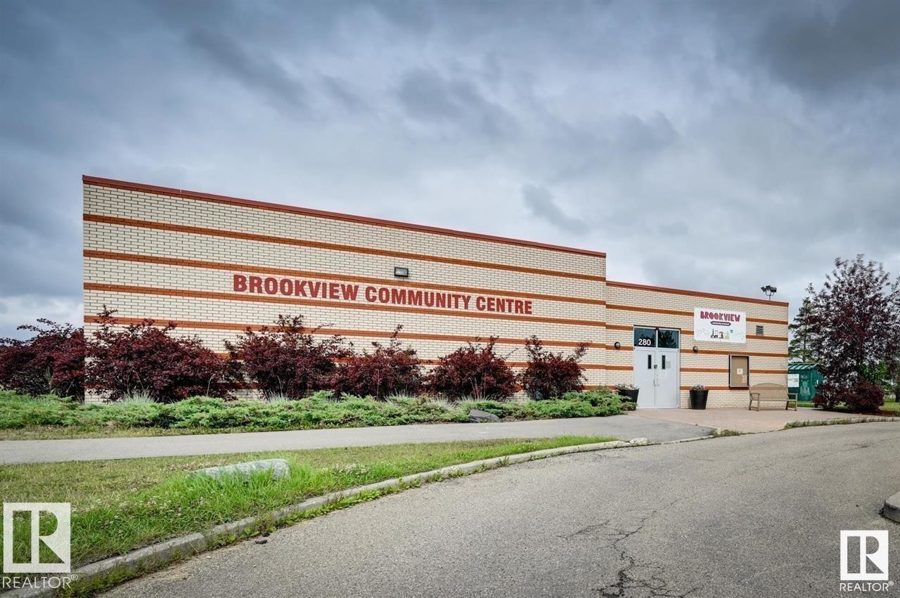 1 577 Butterworth Way, Edmonton, AB