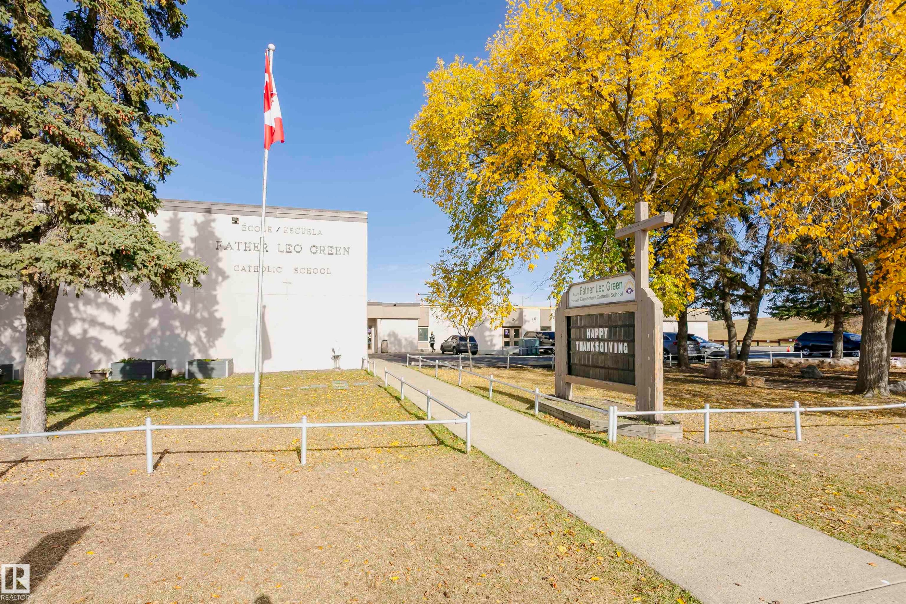 Image quality insufficient for description - 14231 80 Street, Edmonton, AB
