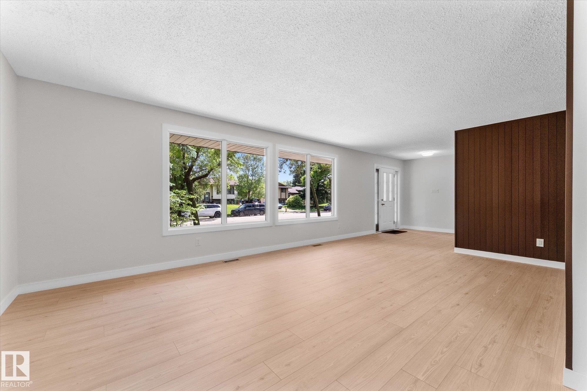 44 Arlington Drive, St. Albert, AB - Indoor