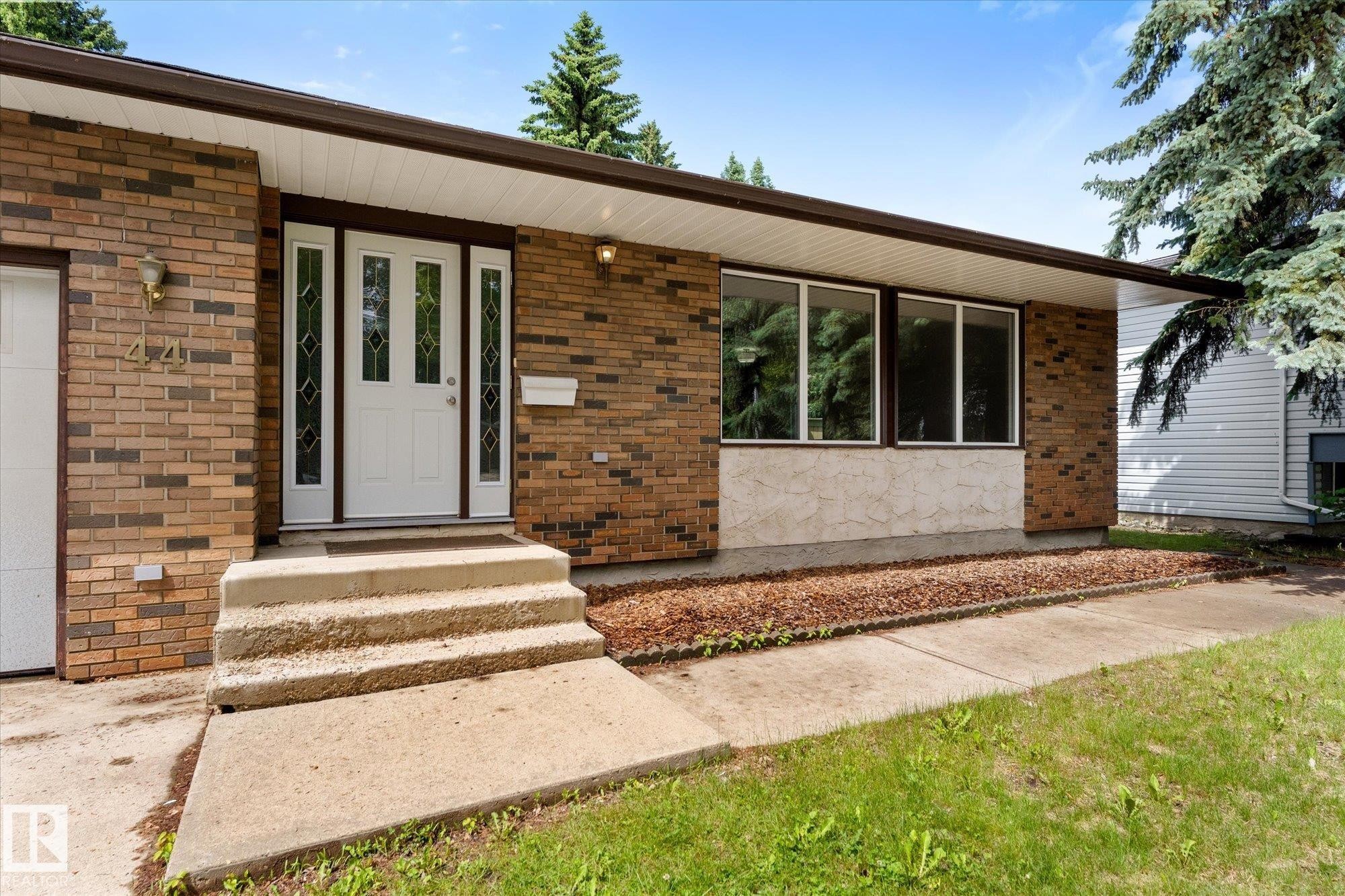 44 Arlington Drive, St. Albert, AB - Outdoor