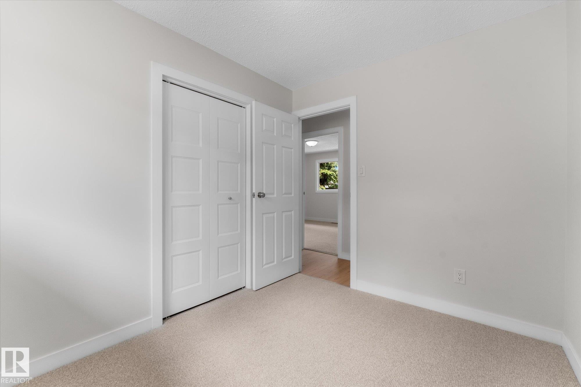 44 Arlington Drive, St. Albert, AB - Indoor Photo Showing Other Room