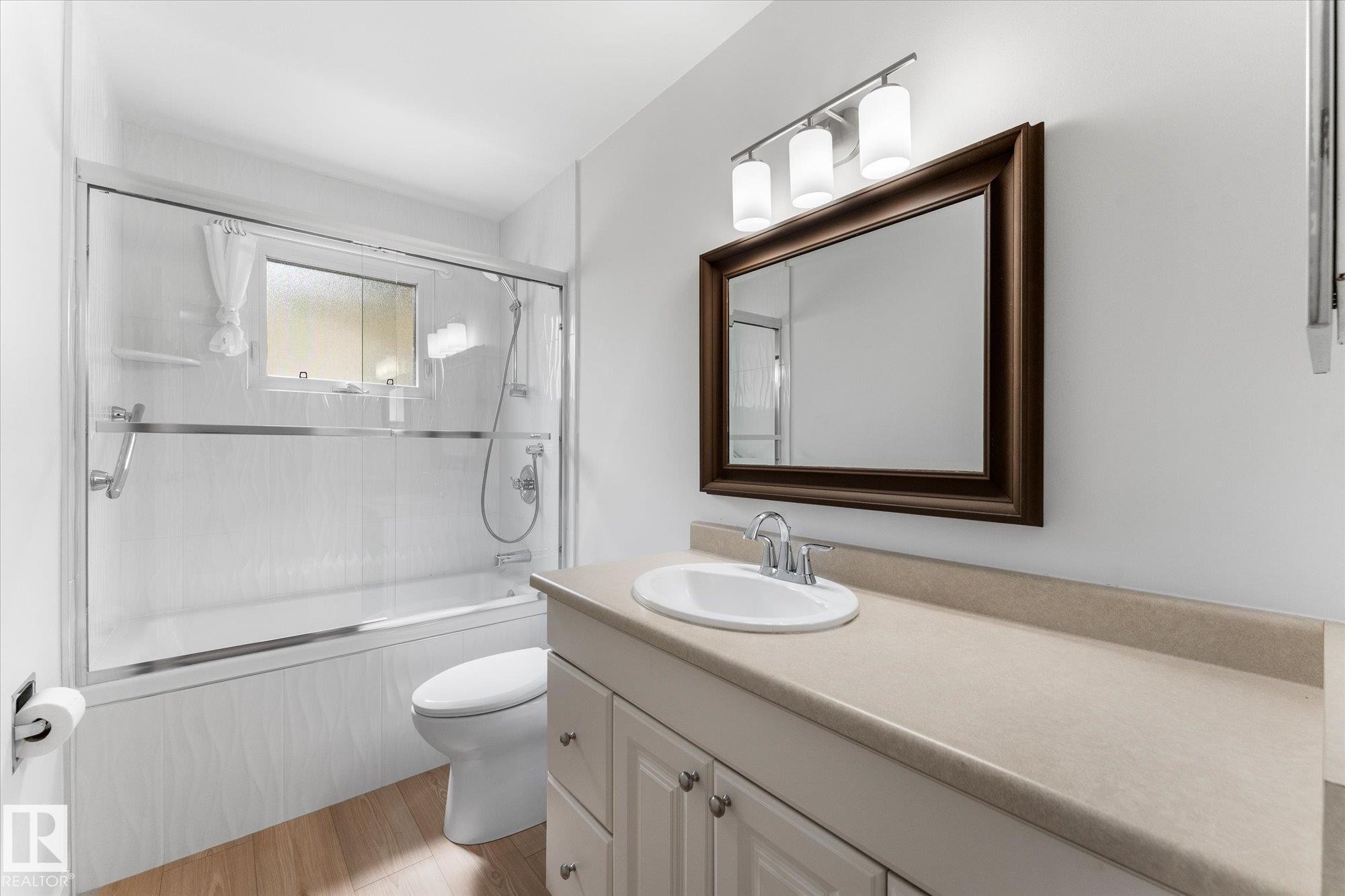 44 Arlington Drive, St. Albert, AB - Indoor Photo Showing Bathroom