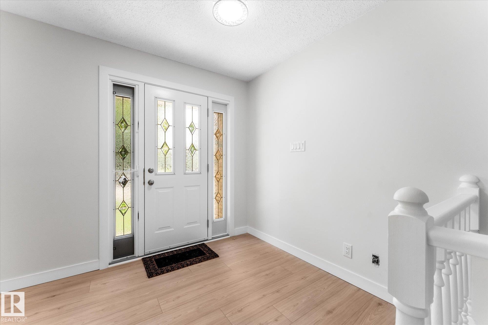 44 Arlington Drive, St. Albert, AB - Indoor Photo Showing Other Room