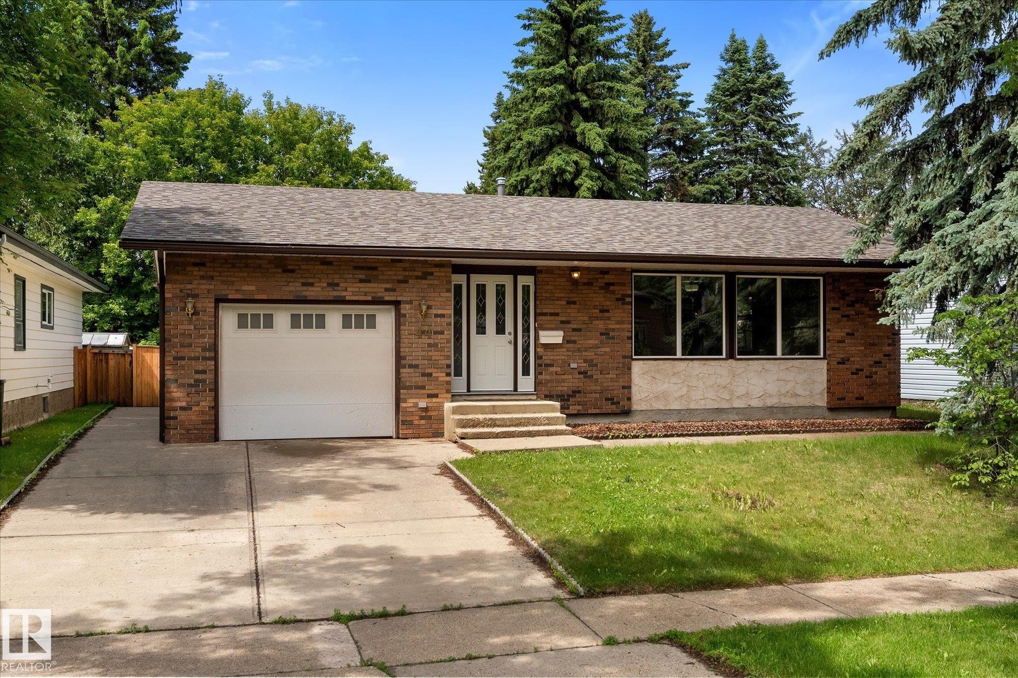 44 Arlington Drive, St. Albert, AB - Outdoor