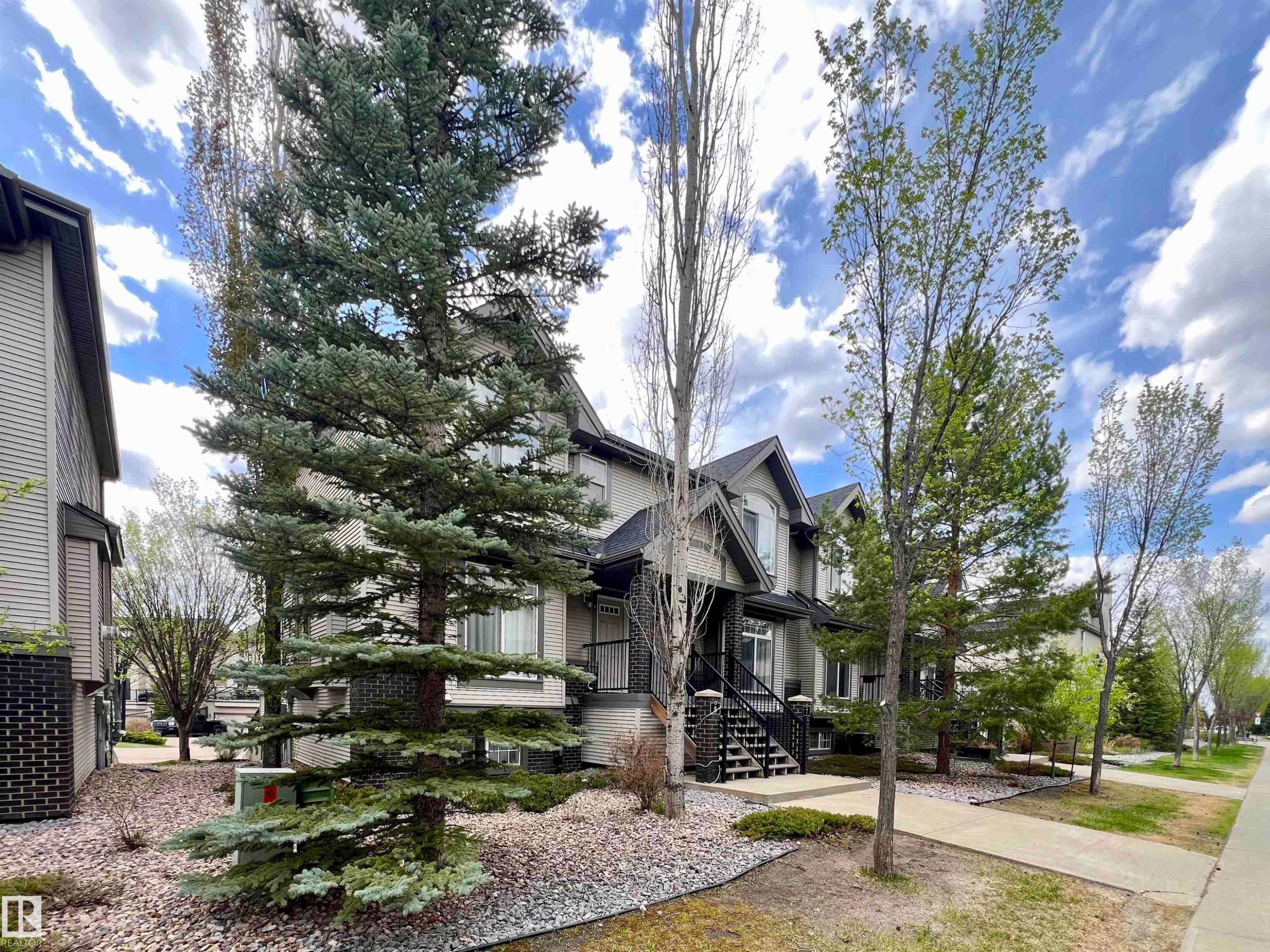 8 4755 Terwillegar Common, Edmonton, AB - Outdoor