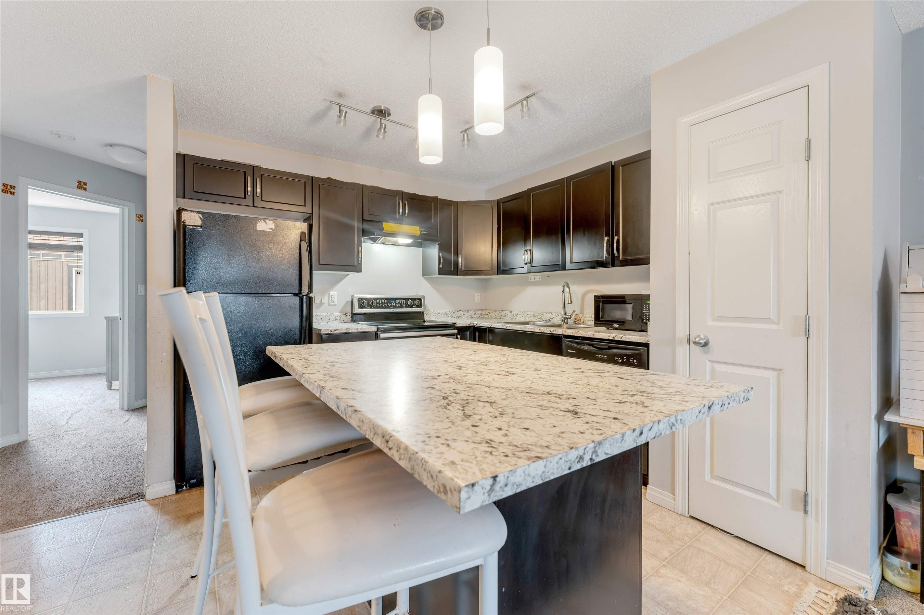 30 3305 Orchards Link, Edmonton, AB