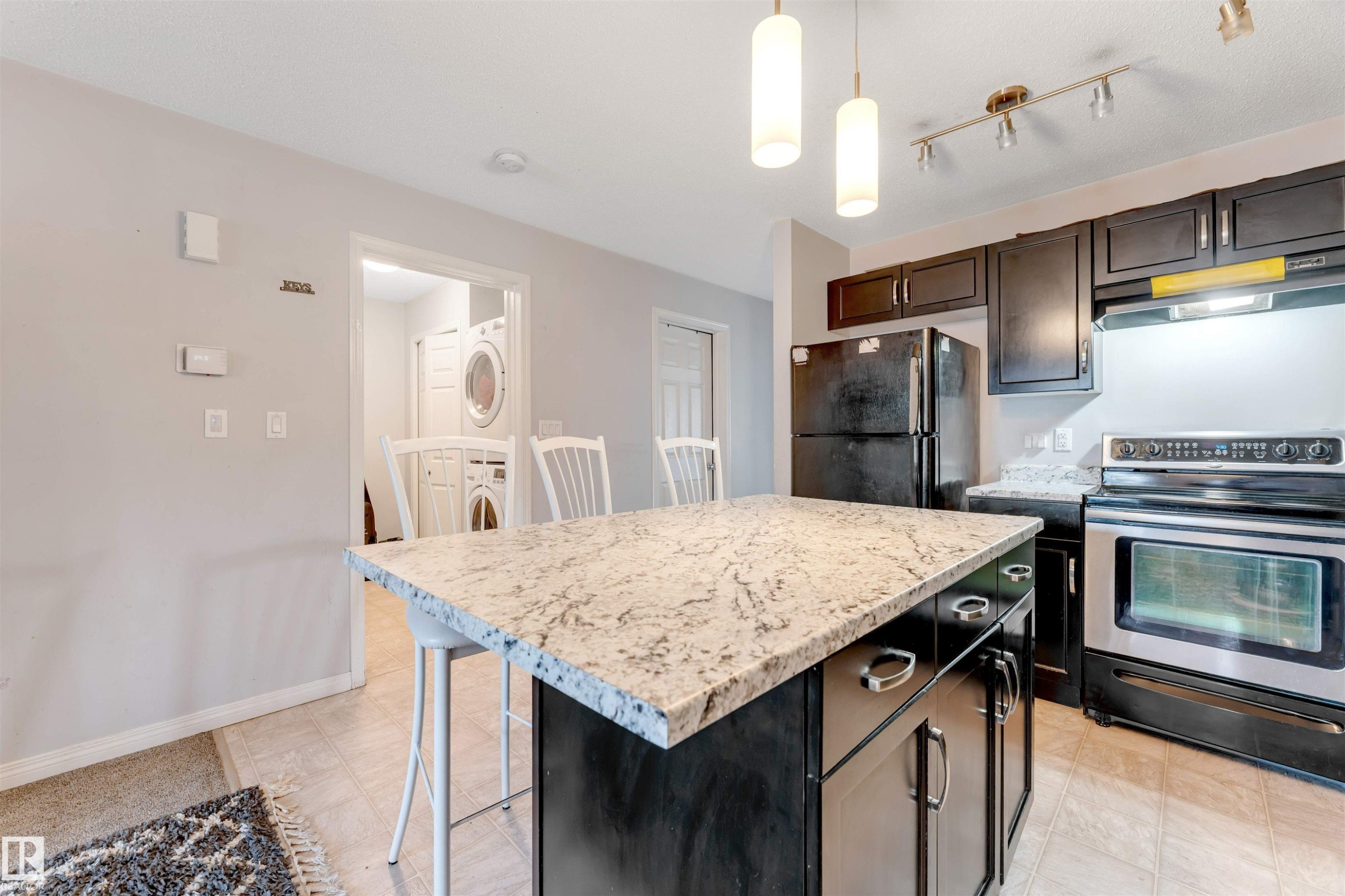 30 3305 Orchards Link, Edmonton, AB