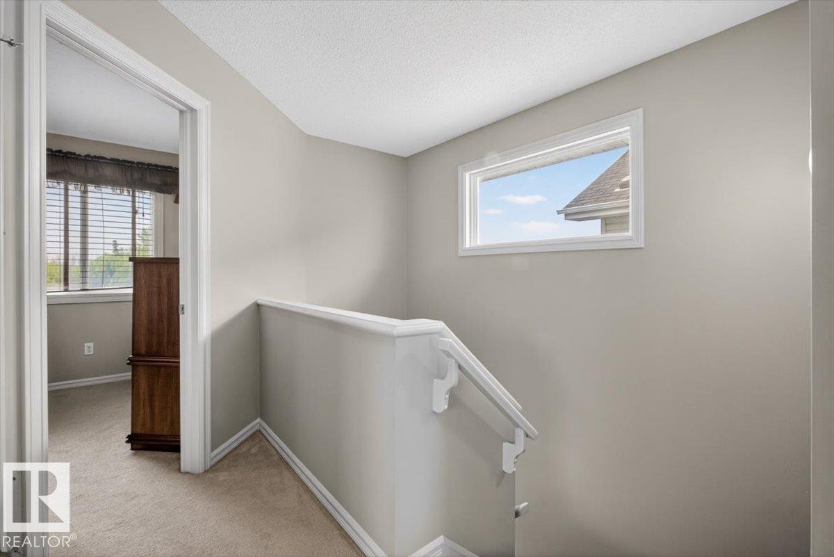 1107 35 Avenue, Edmonton, AB - Indoor Photo Showing Other Room