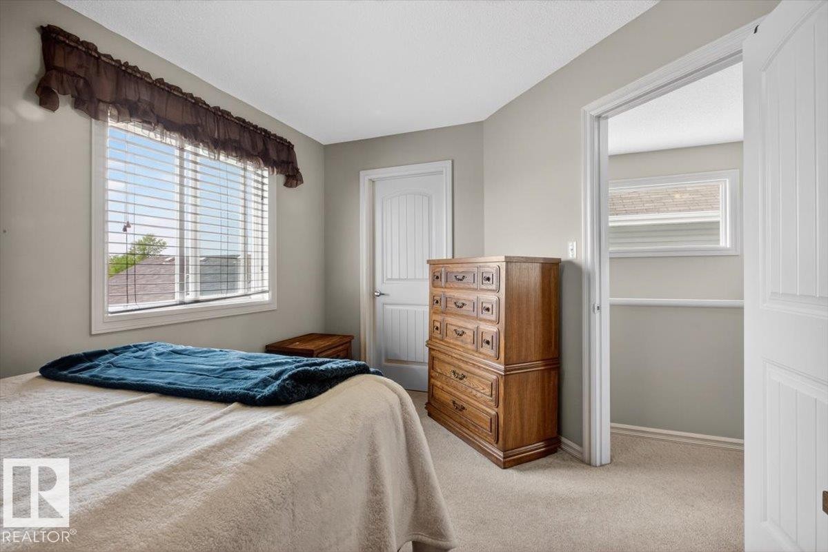 1107 35 Avenue, Edmonton, AB - Indoor Photo Showing Bedroom