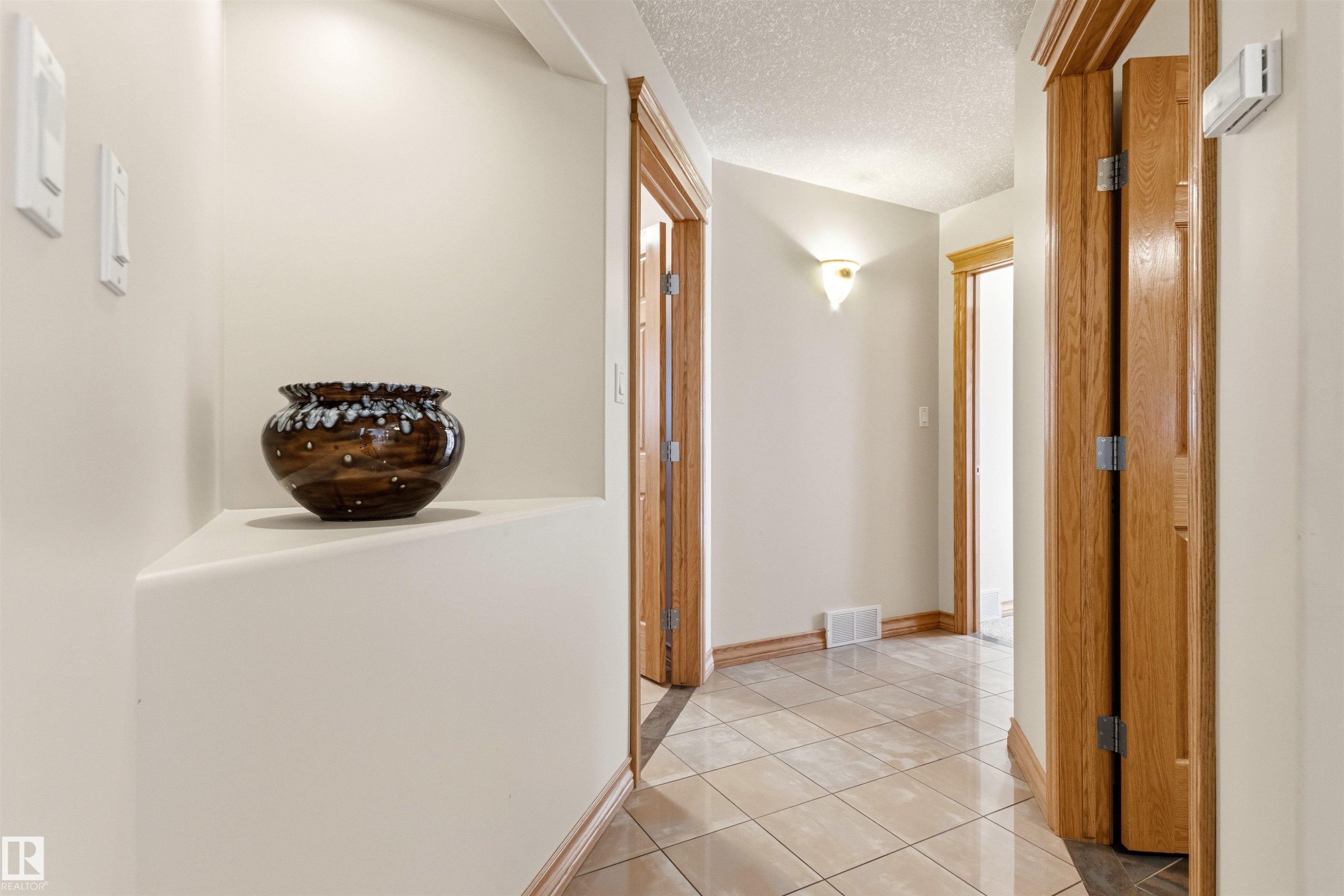 244 Wolf Willow Road, Edmonton, AB