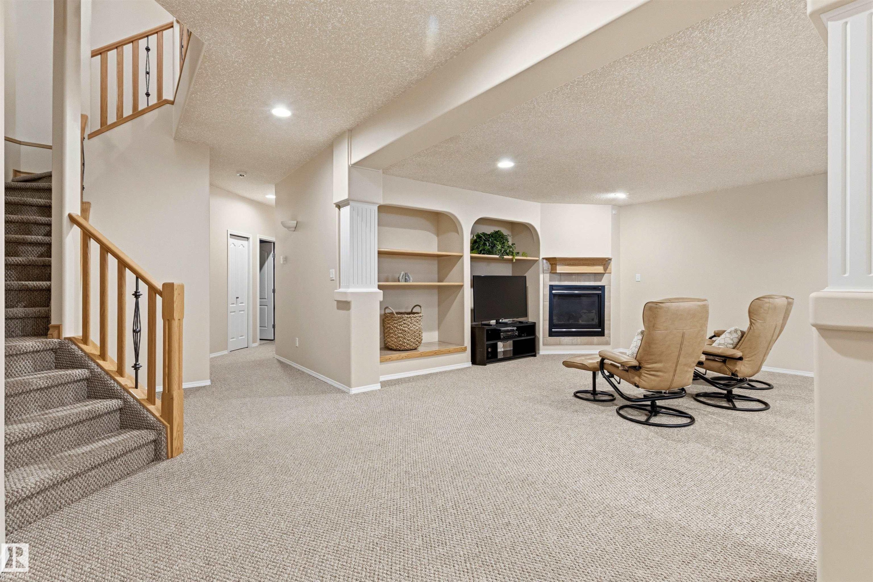 244 Wolf Willow Road, Edmonton, AB