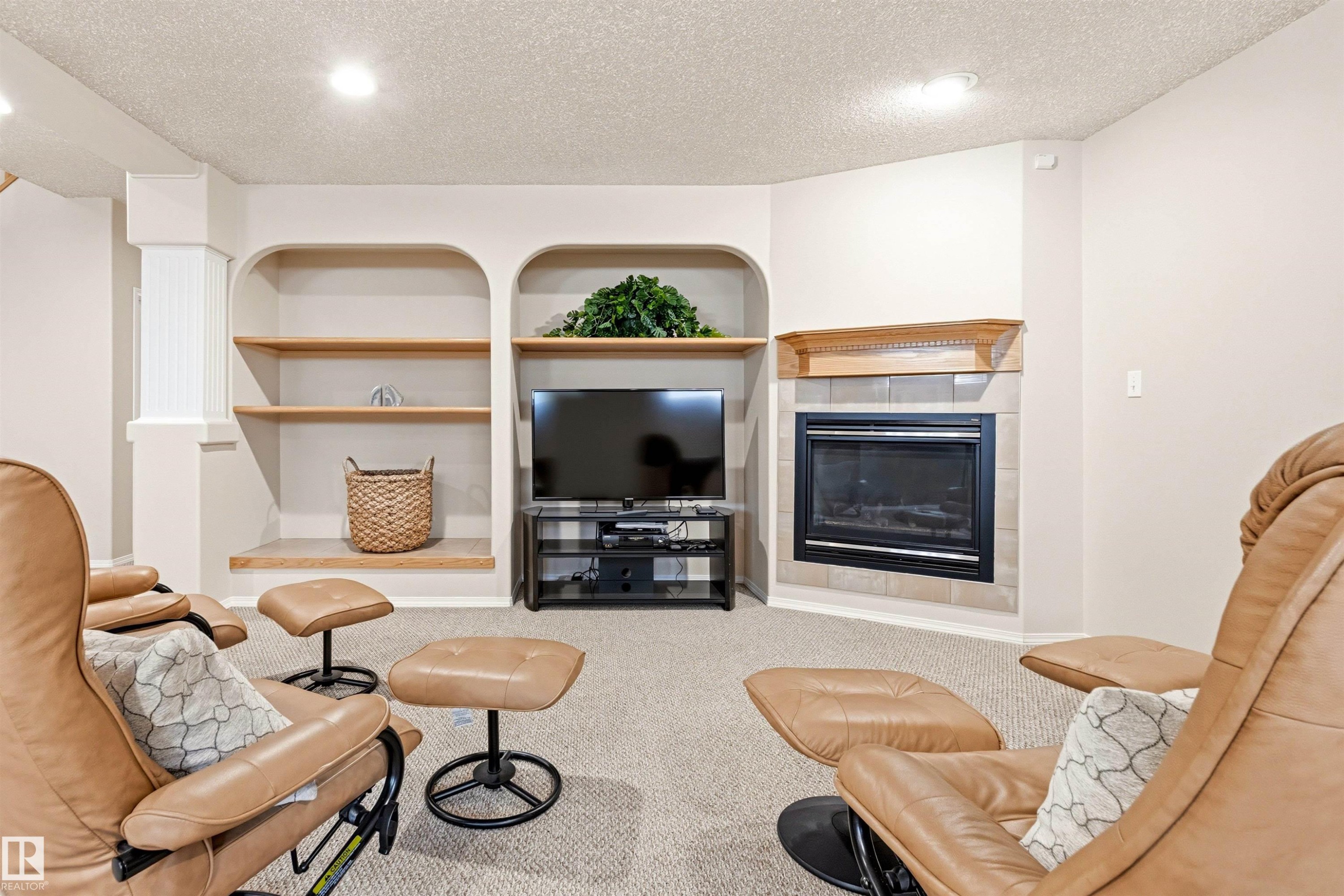 244 Wolf Willow Road, Edmonton, AB