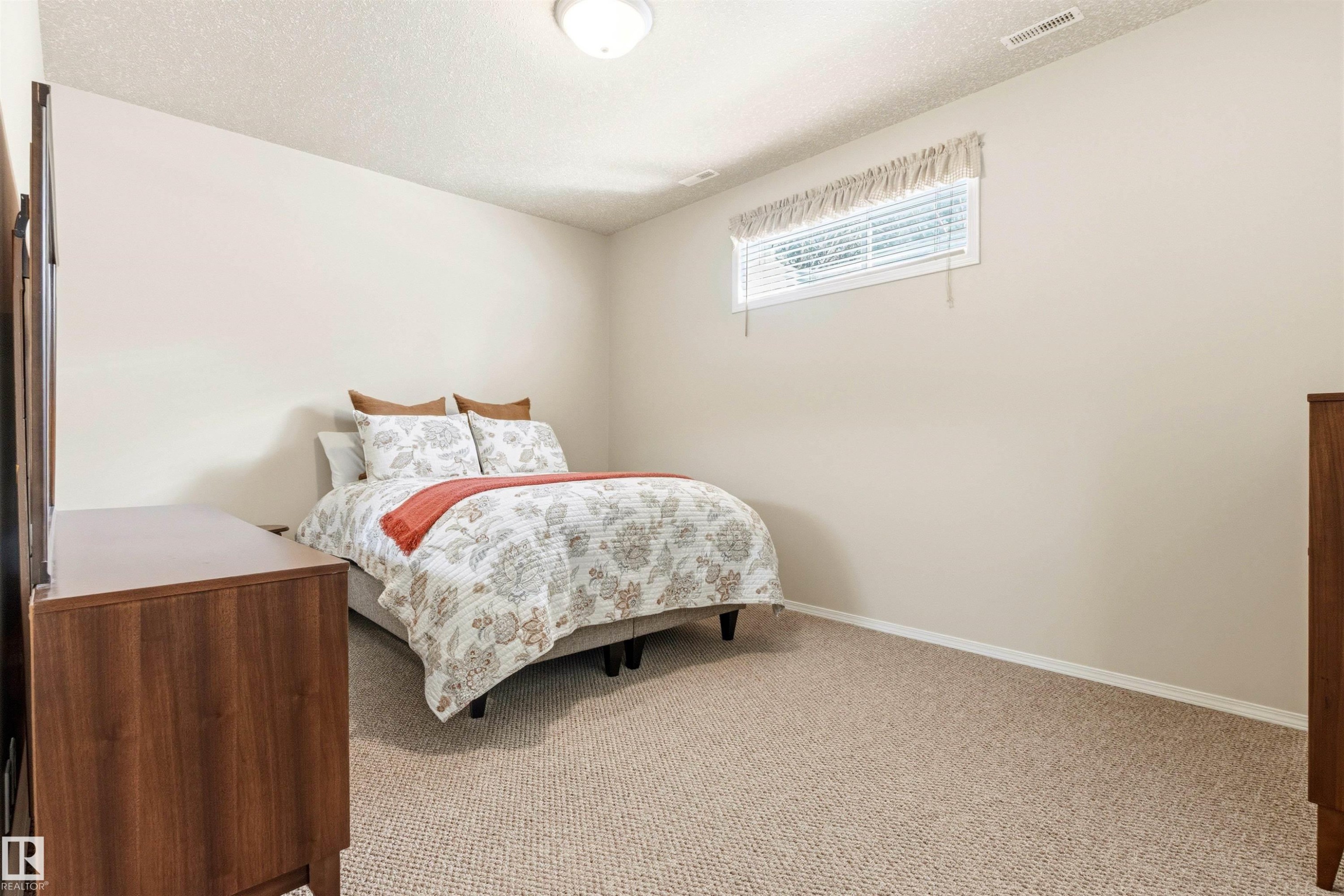 244 Wolf Willow Road, Edmonton, AB