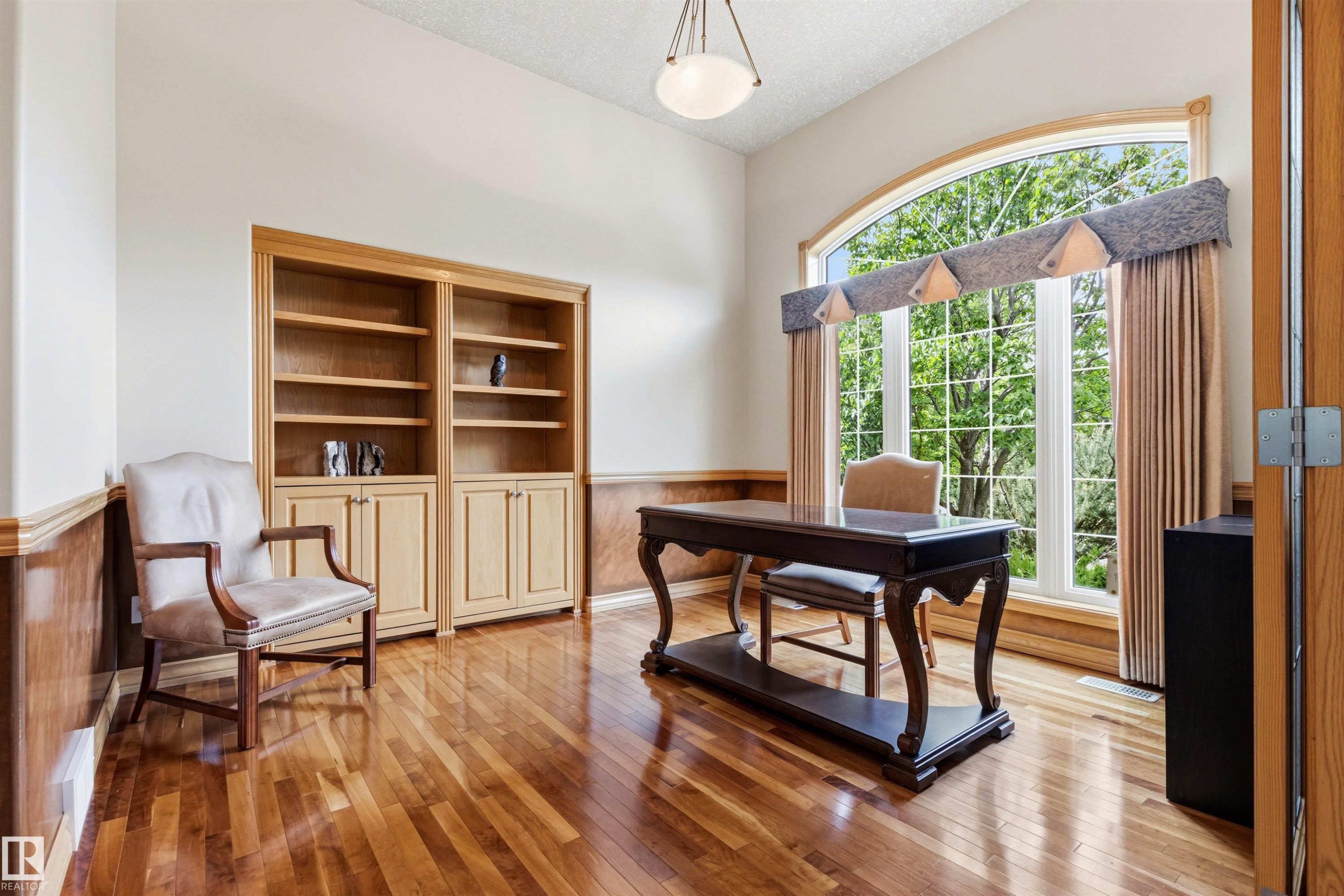 244 Wolf Willow Road, Edmonton, AB