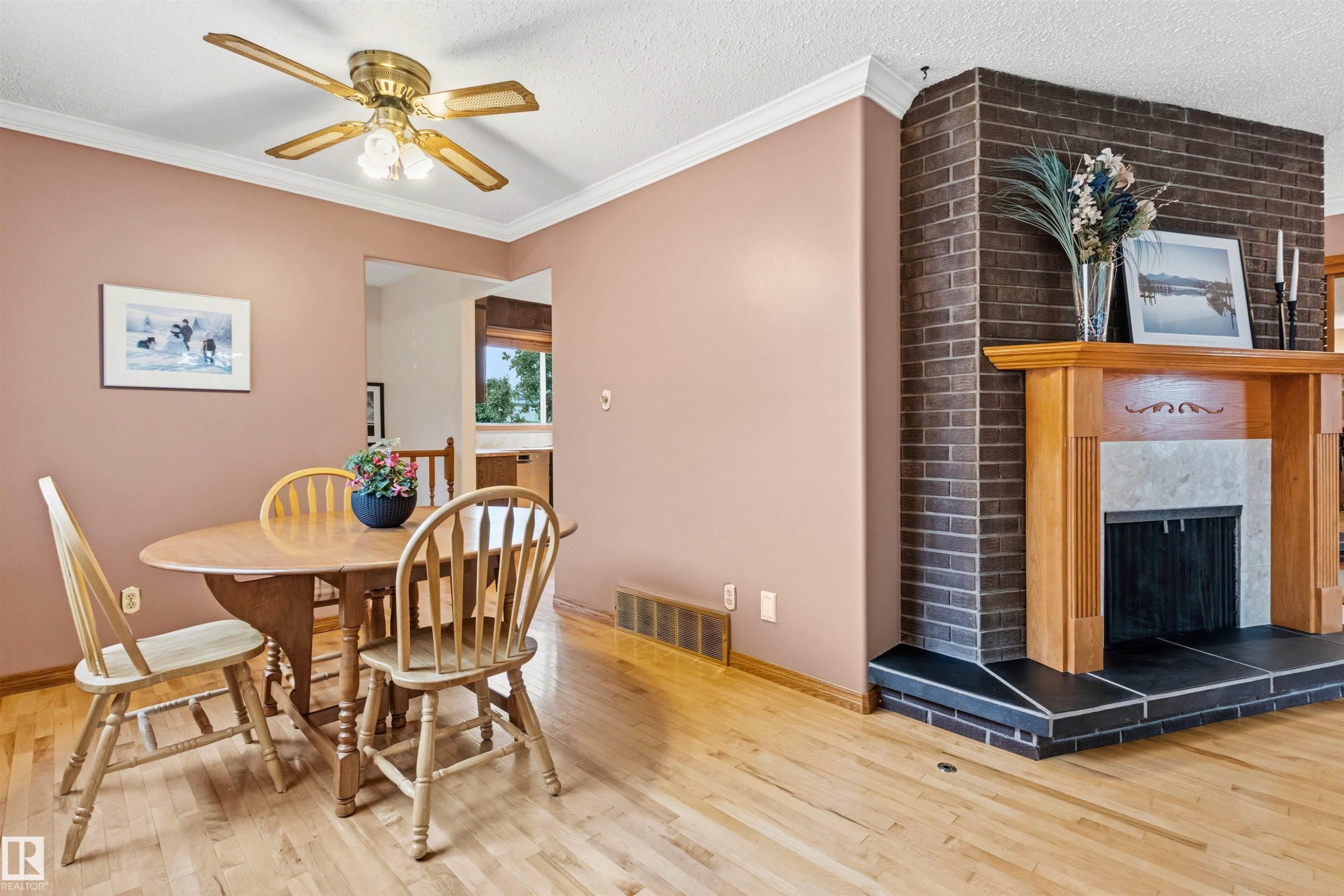11014 163A Avenue, Edmonton, AB