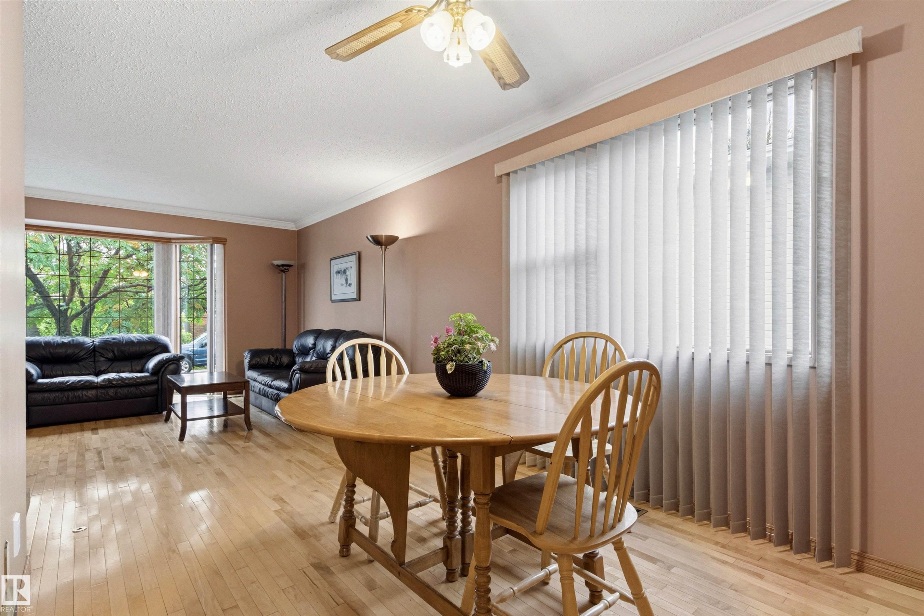 11014 163A Avenue, Edmonton, AB