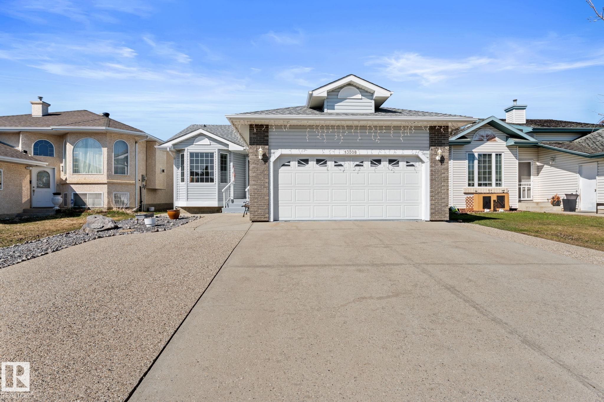 13308 155 Avenue Nw, Edmonton, AB - Outdoor With Facade