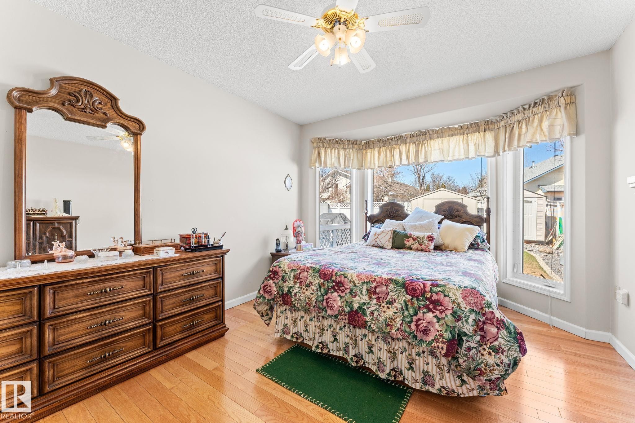 13308 155 Avenue Nw, Edmonton, AB - Indoor Photo Showing Bedroom