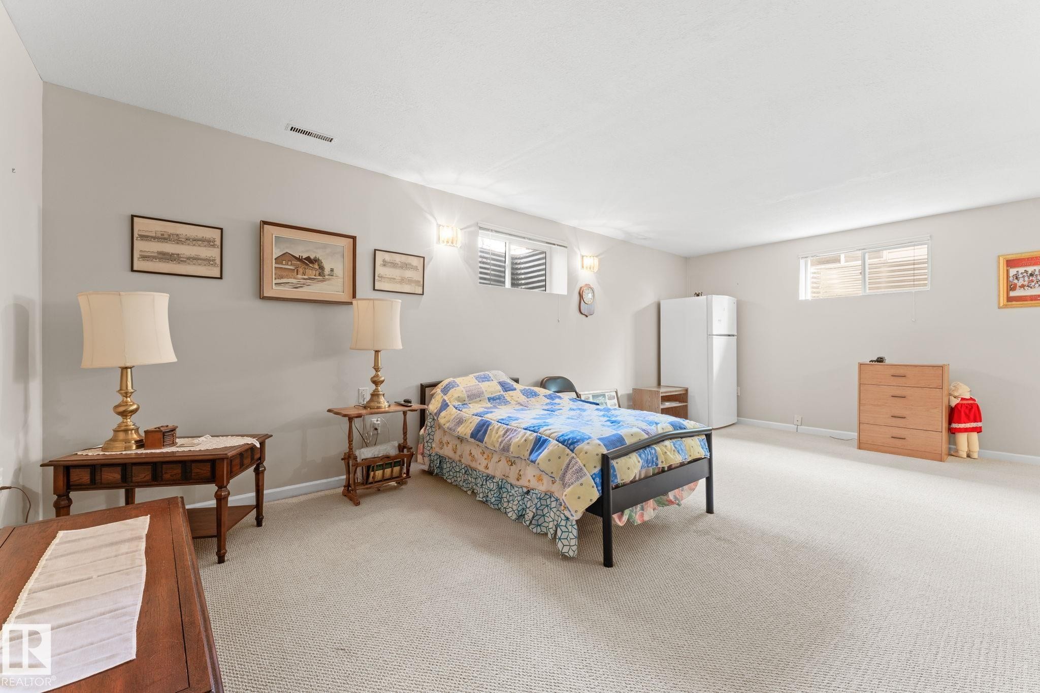 13308 155 Avenue Nw, Edmonton, AB - Indoor Photo Showing Bedroom