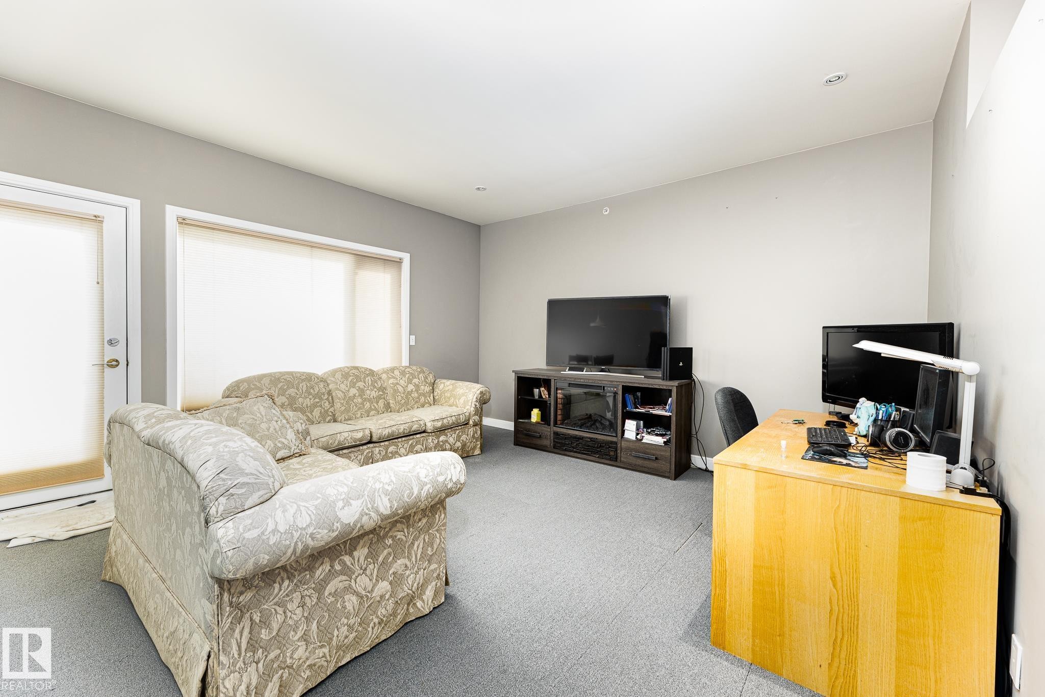 403 11415 100 Avenue, Edmonton, AB