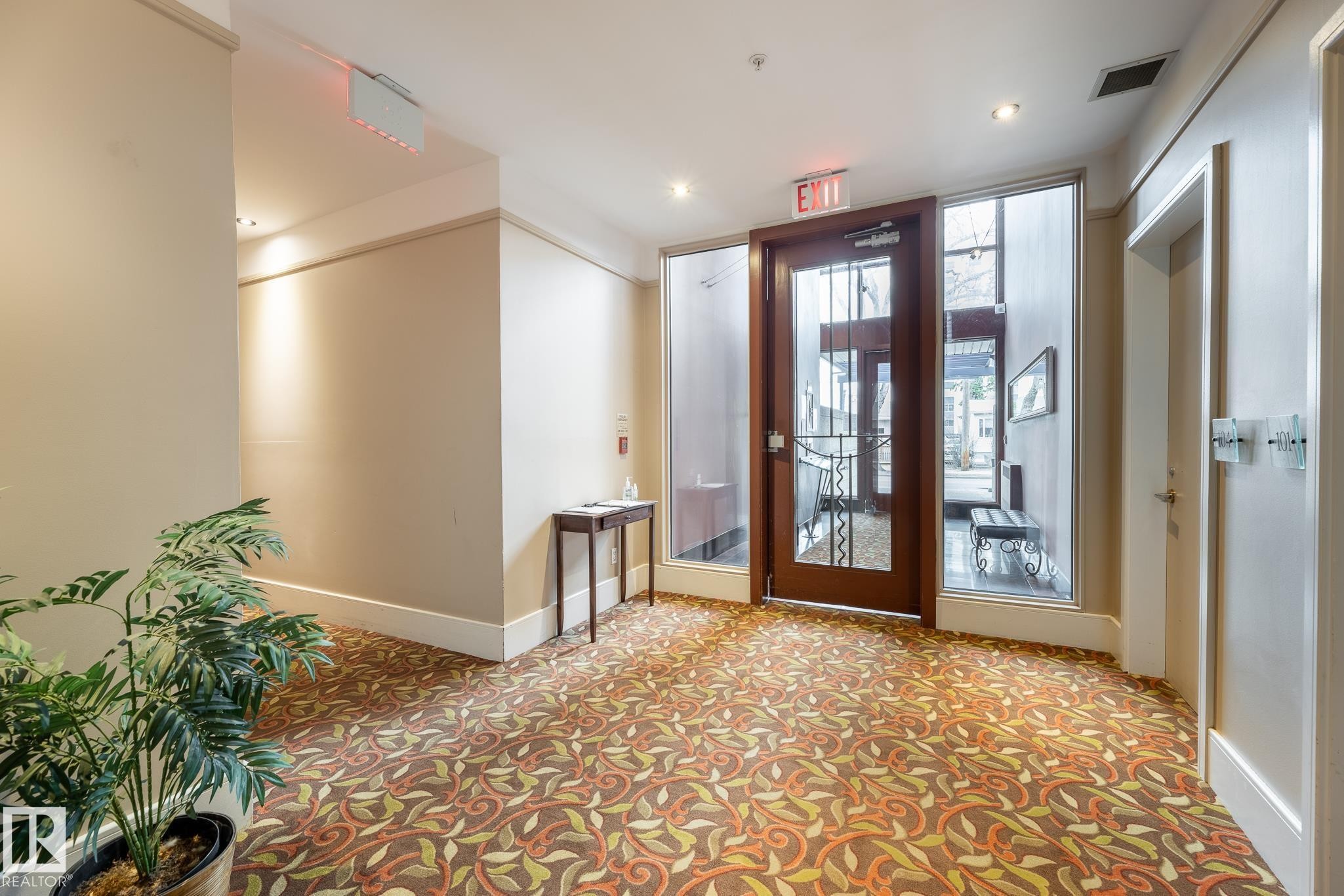 403 11415 100 Avenue, Edmonton, AB