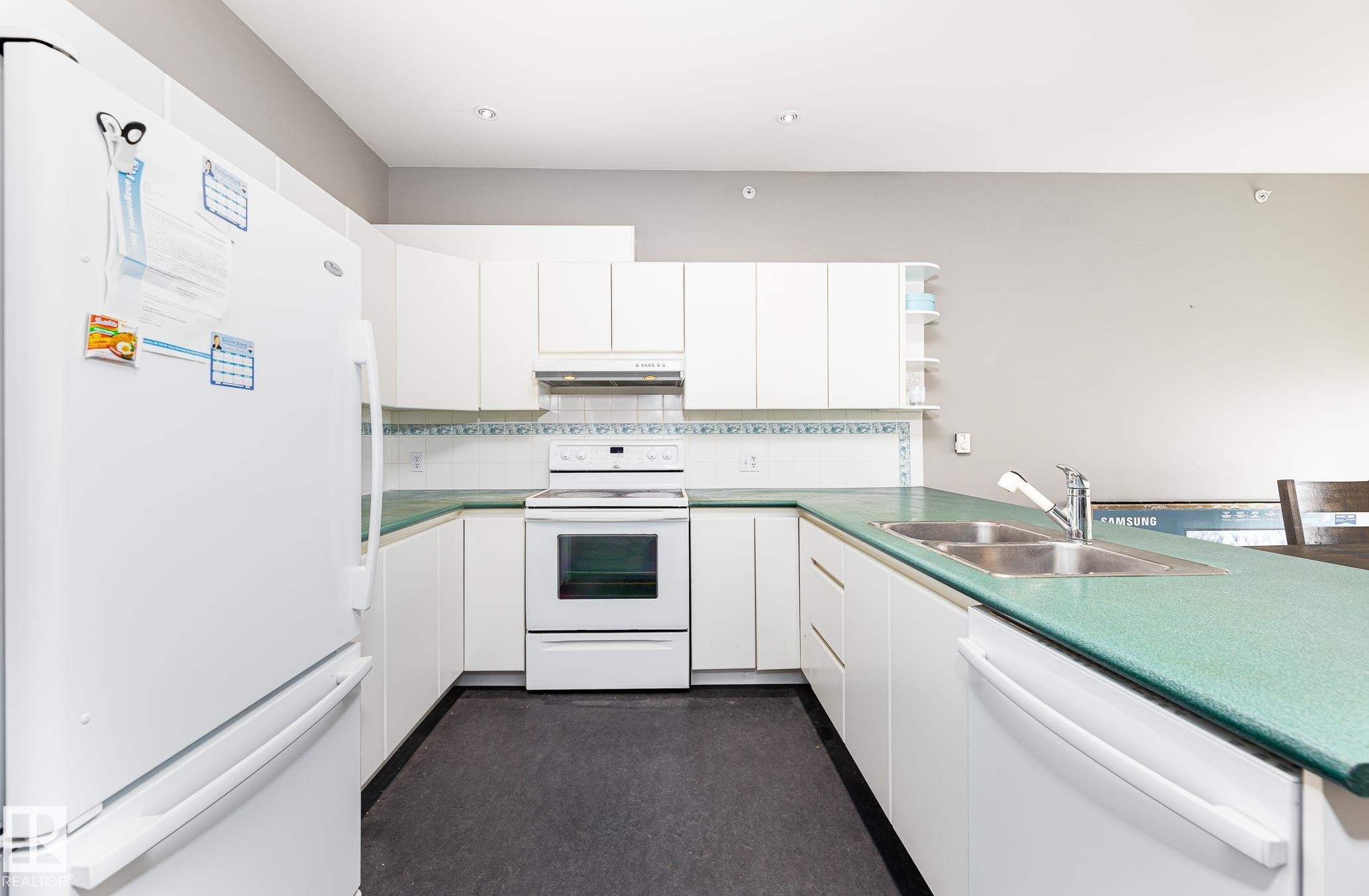 403 11415 100 Avenue, Edmonton, AB