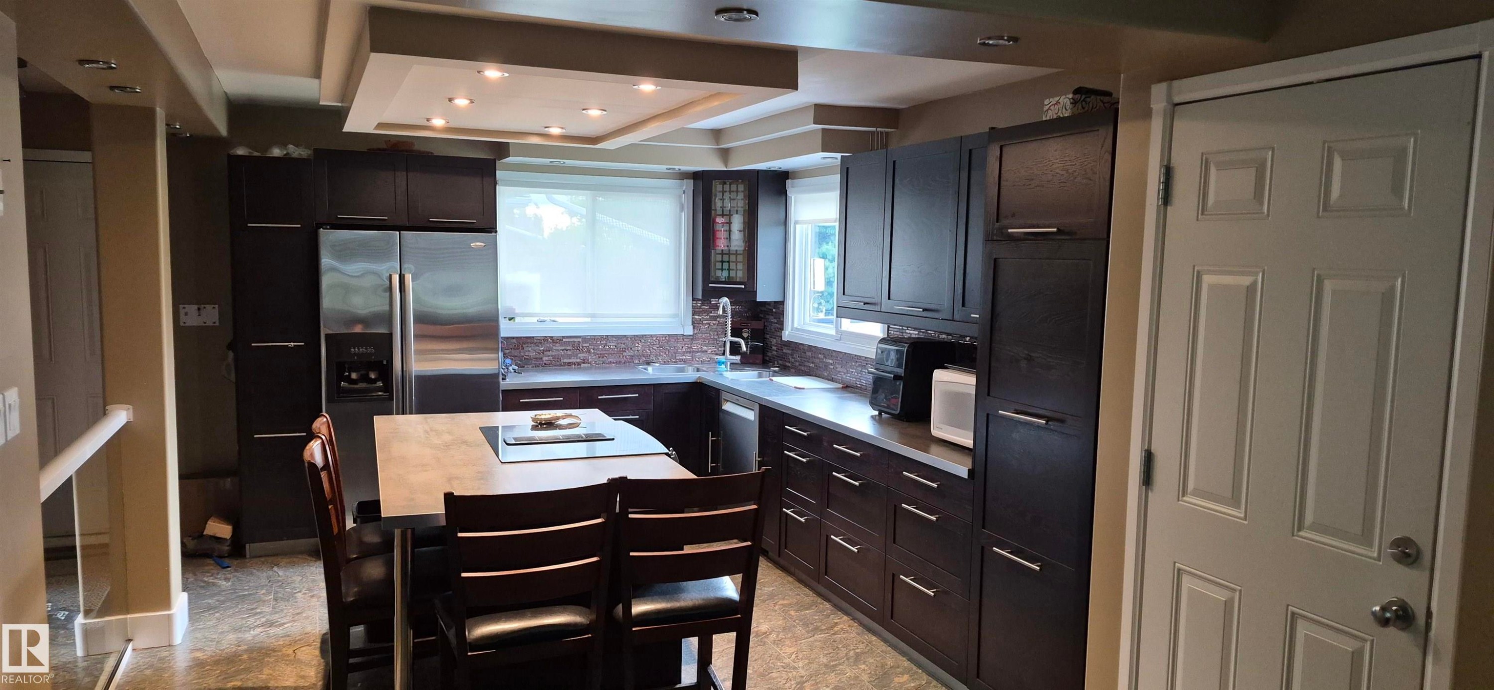 Kitchen - 10523 105 Street, Westlock, AB