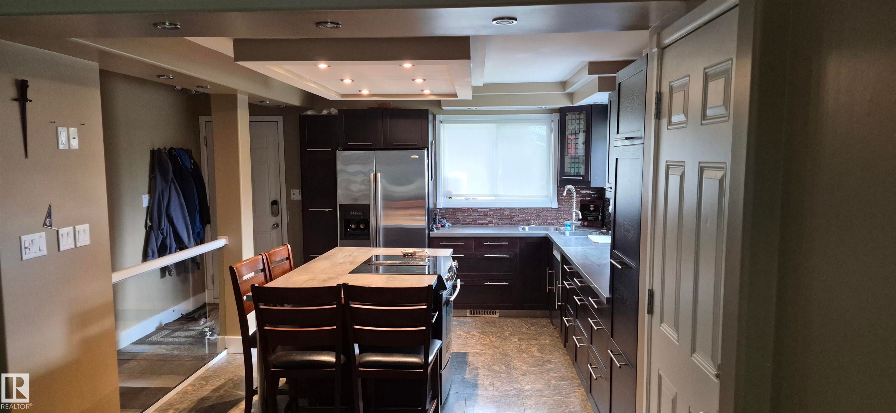 Kitchen - 10523 105 Street, Westlock, AB