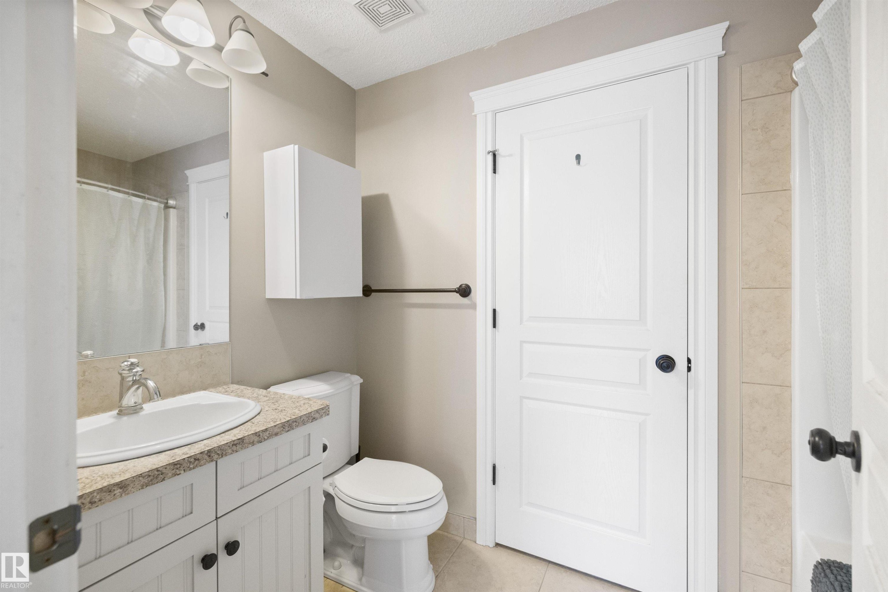 Bathroom - #206 10232 115 St Nw, Edmonton, AB