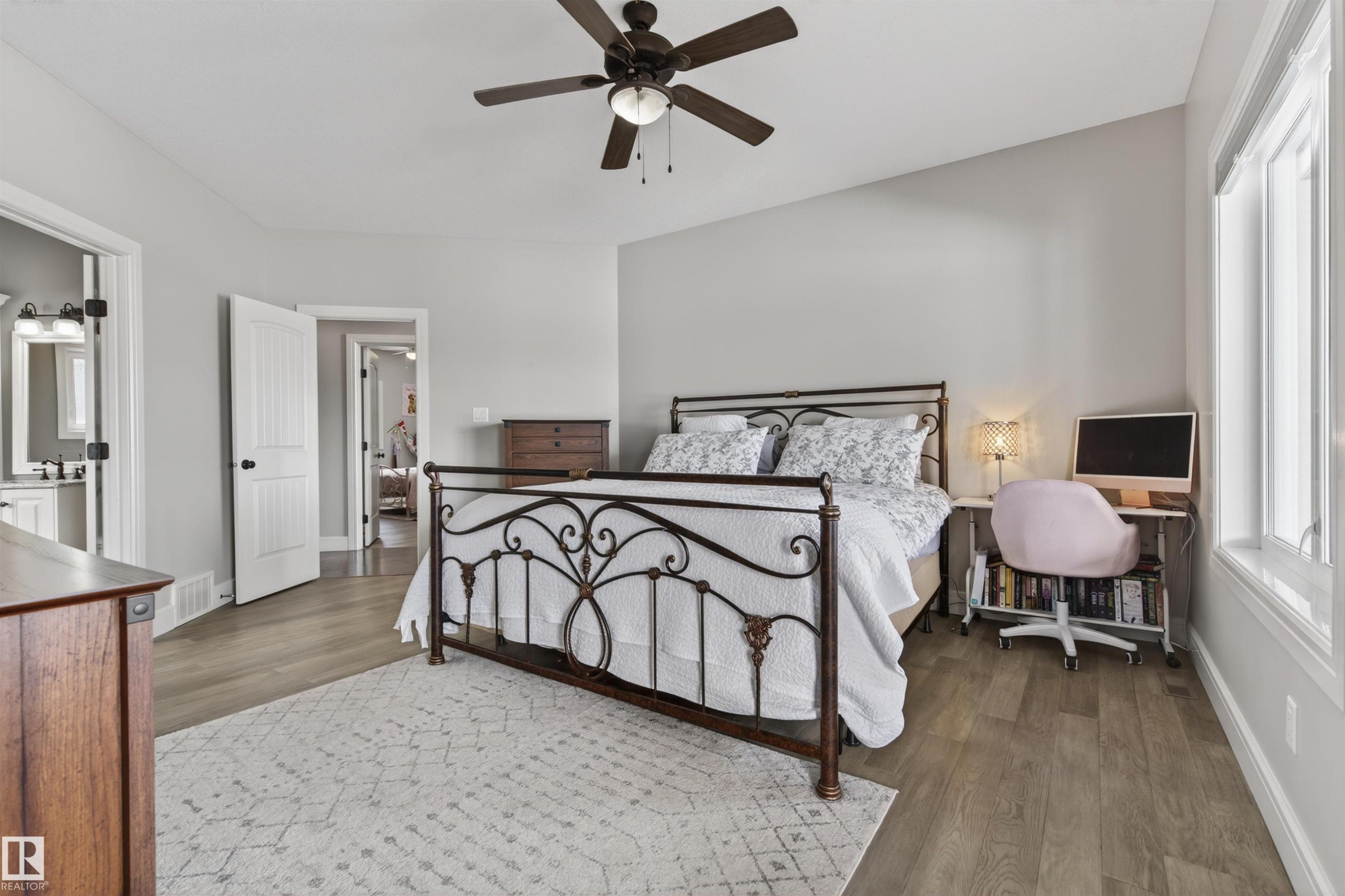 1609 Horseshoe Bay, Cold Lake, AB - Indoor Photo Showing Bedroom