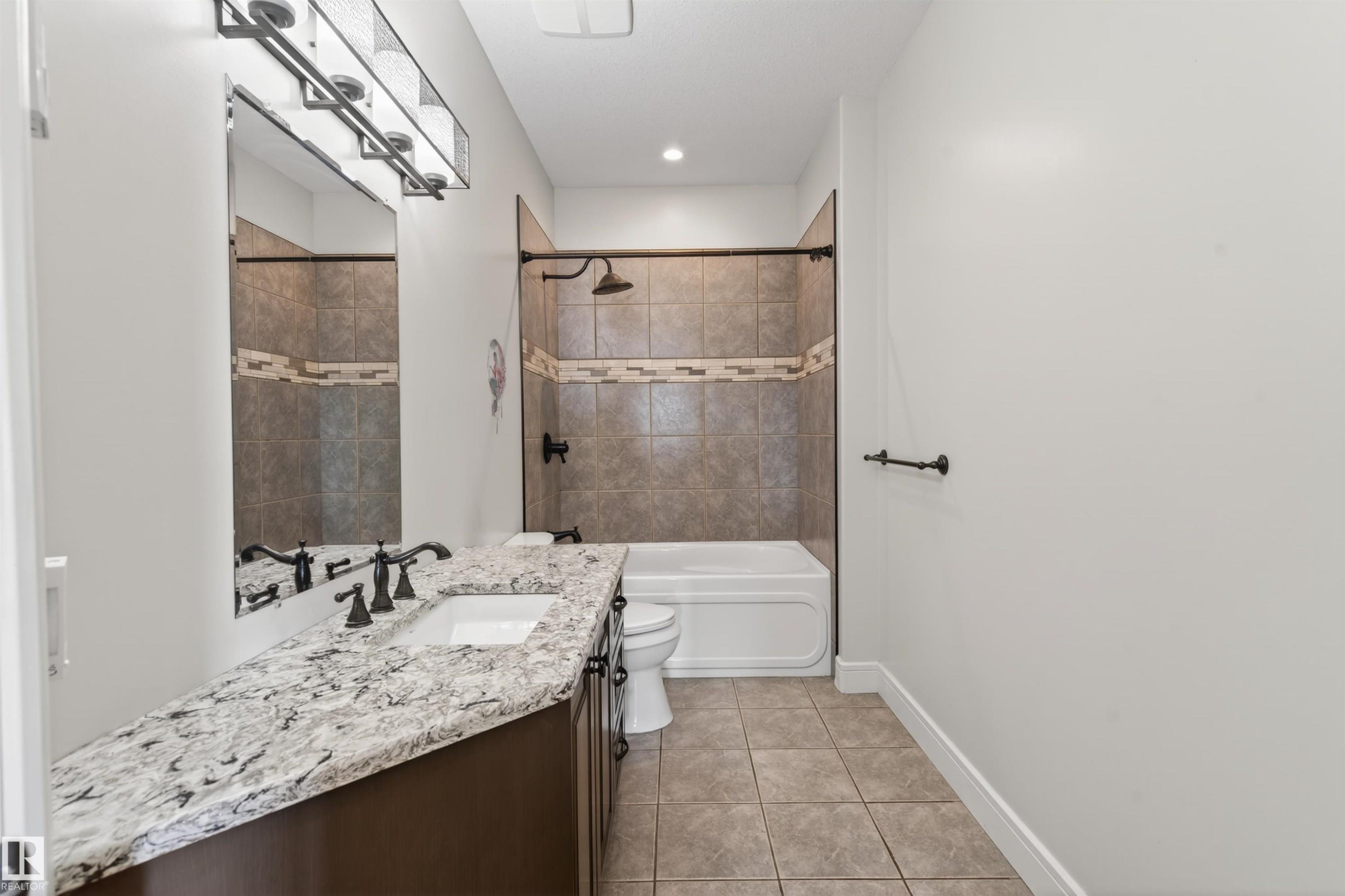 1609 Horseshoe Bay, Cold Lake, AB - Indoor Photo Showing Bathroom