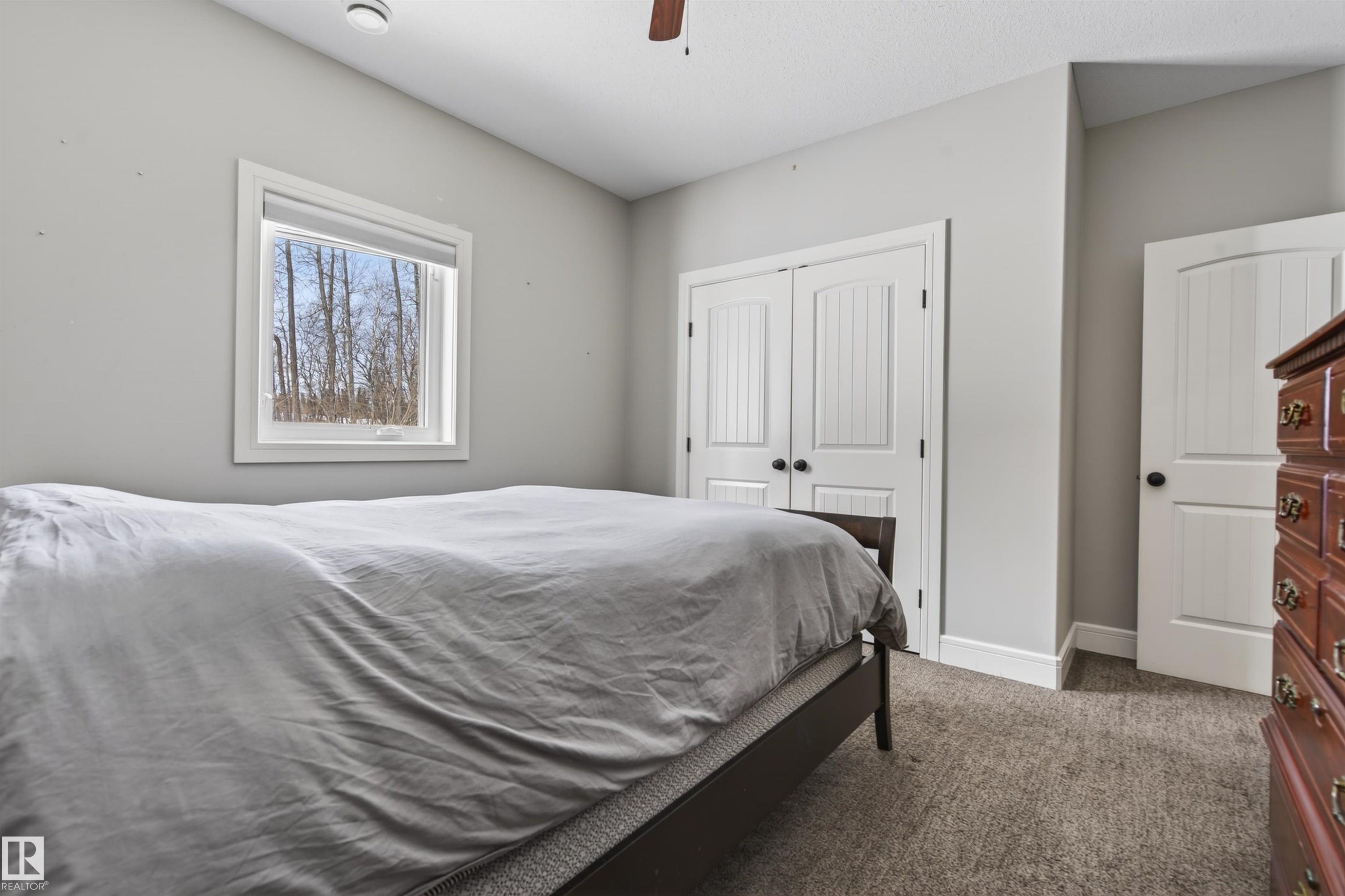 1609 Horseshoe Bay, Cold Lake, AB - Indoor Photo Showing Bedroom
